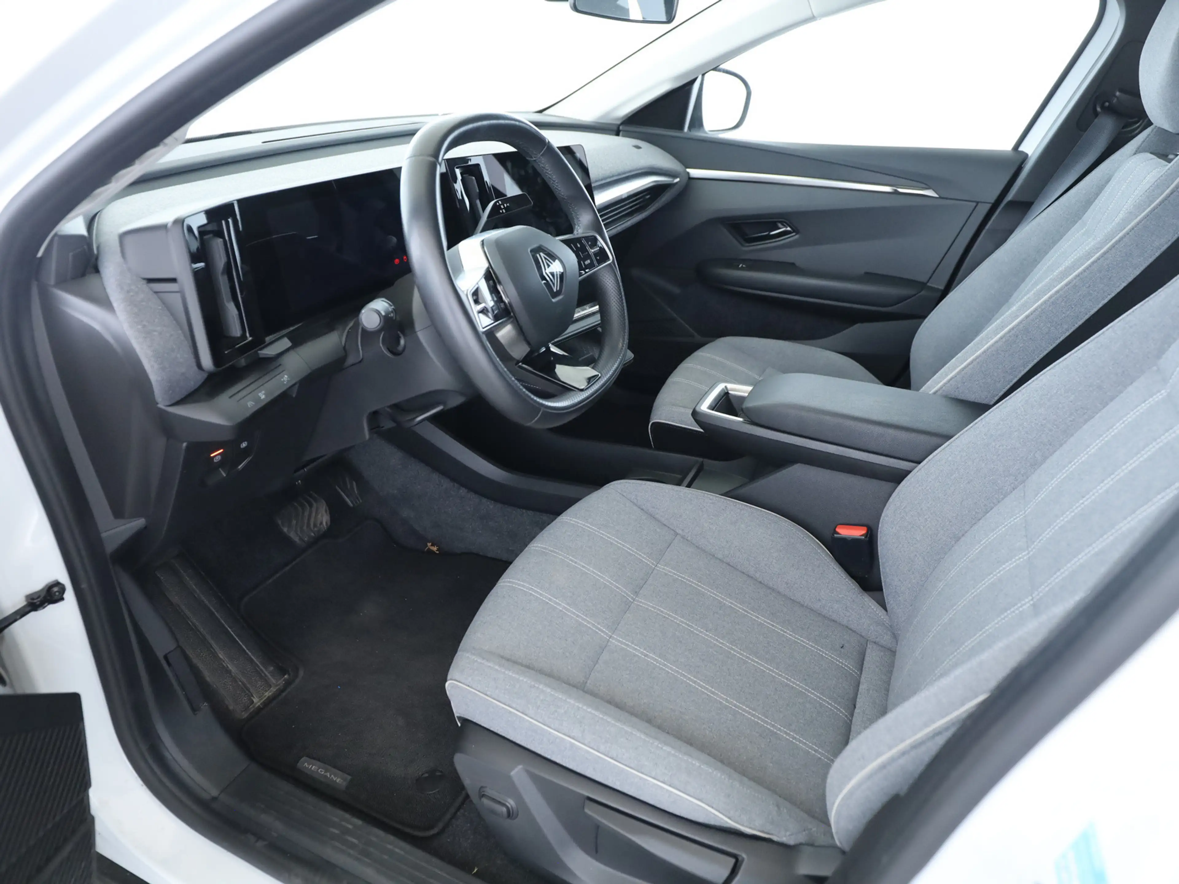 Renault Megane E-Tech EV60 130 Evolution — photo 27