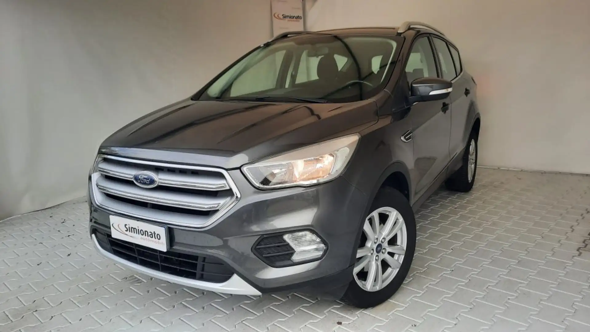 Ford Kuga 1.5 TDCI 120 CV S&S 2WD Business Gris - 1