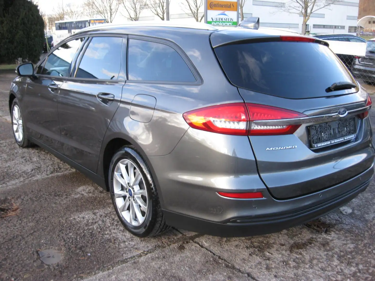 Ford Mondeo Turnier**adaptives Fahrwerk** Grau - 2