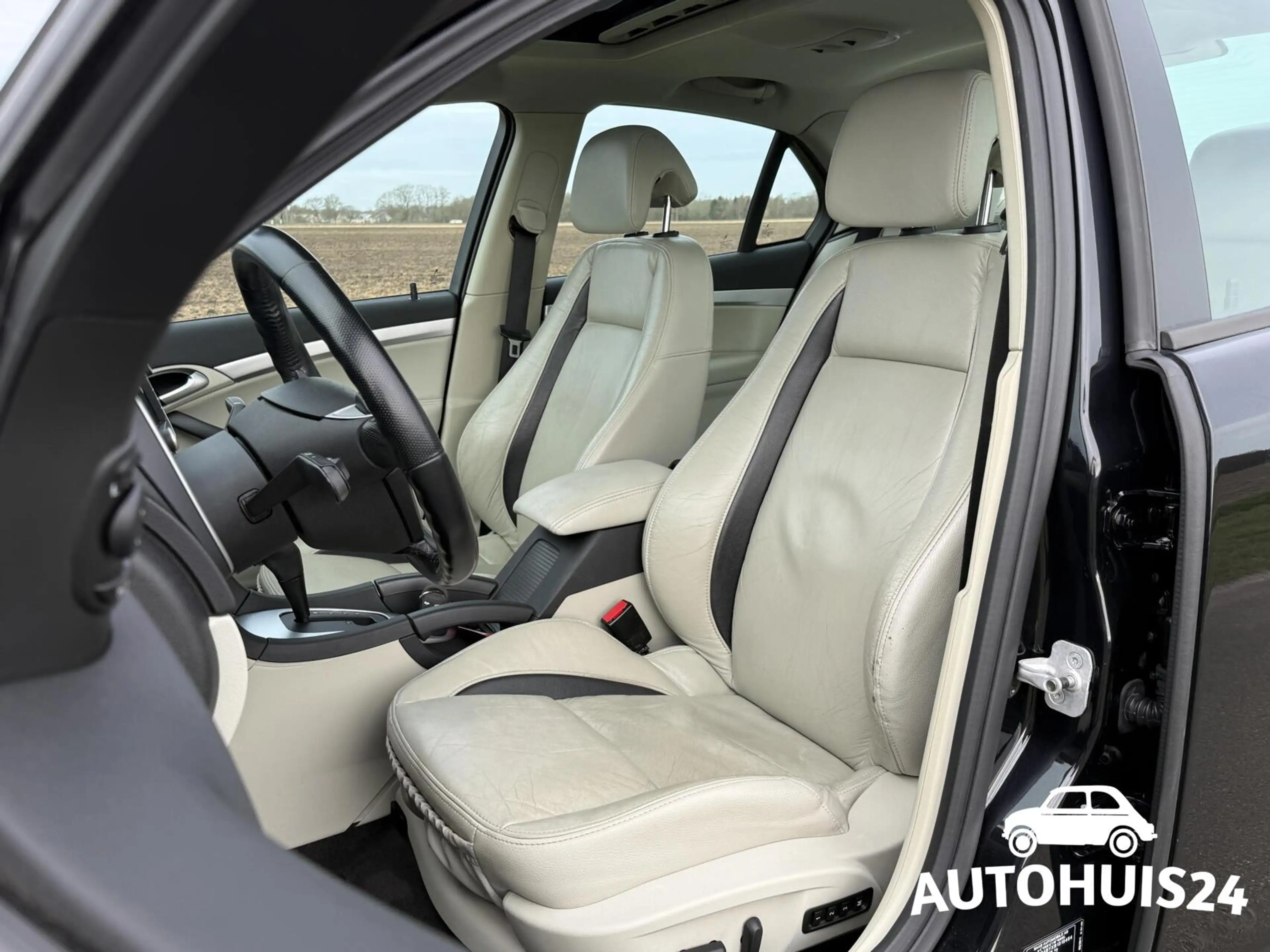 Saab 9-3 Sport Sedan 2.0 T 210pk Aero XWD Exklusiv bj2011 — photo 5