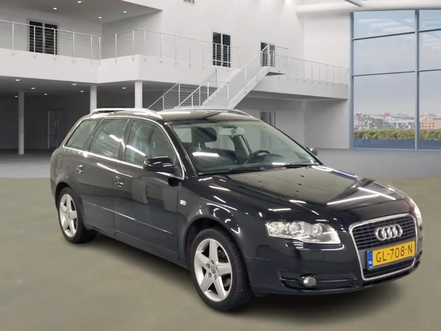 Audi A4 Limousine 1.6 AIRCO/CRUISE/TREKHAAK | KEURIGE AUTO Schwarz - 2