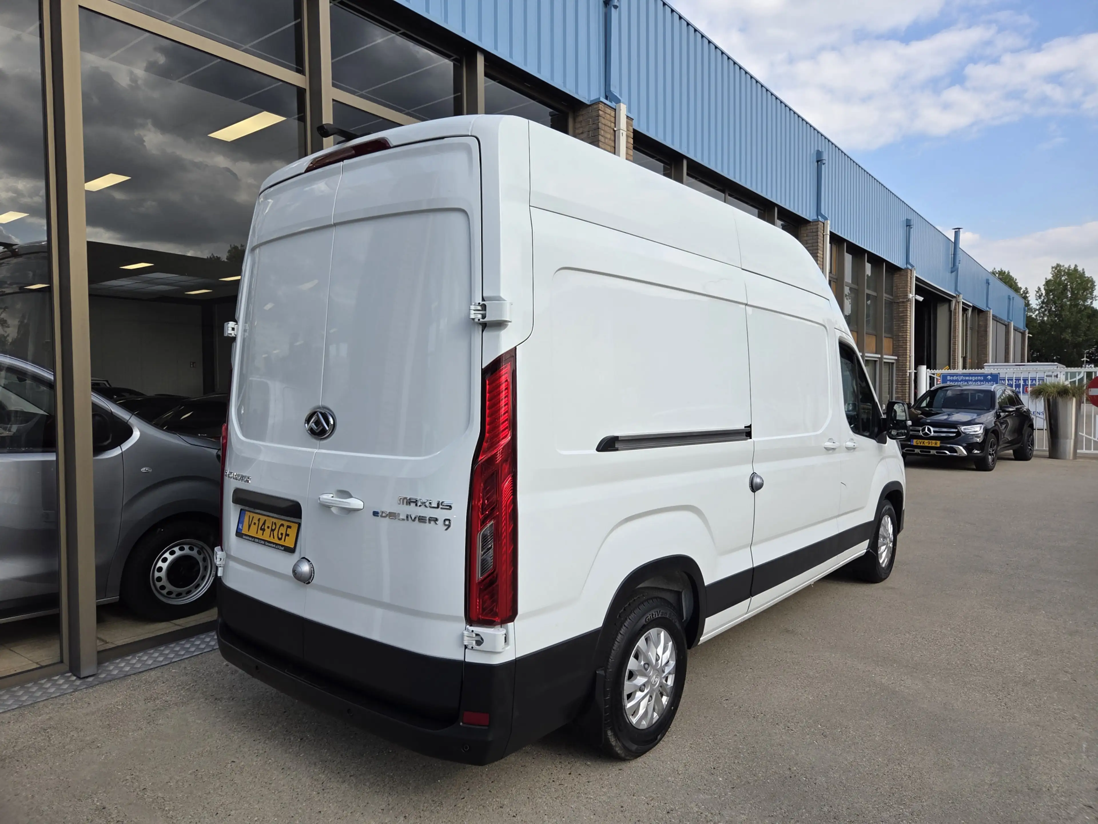 Maxus eDeliver 9 L3H3 72 kWh Airco Achteruitrijcamera PDC Stoelverw — photo 7