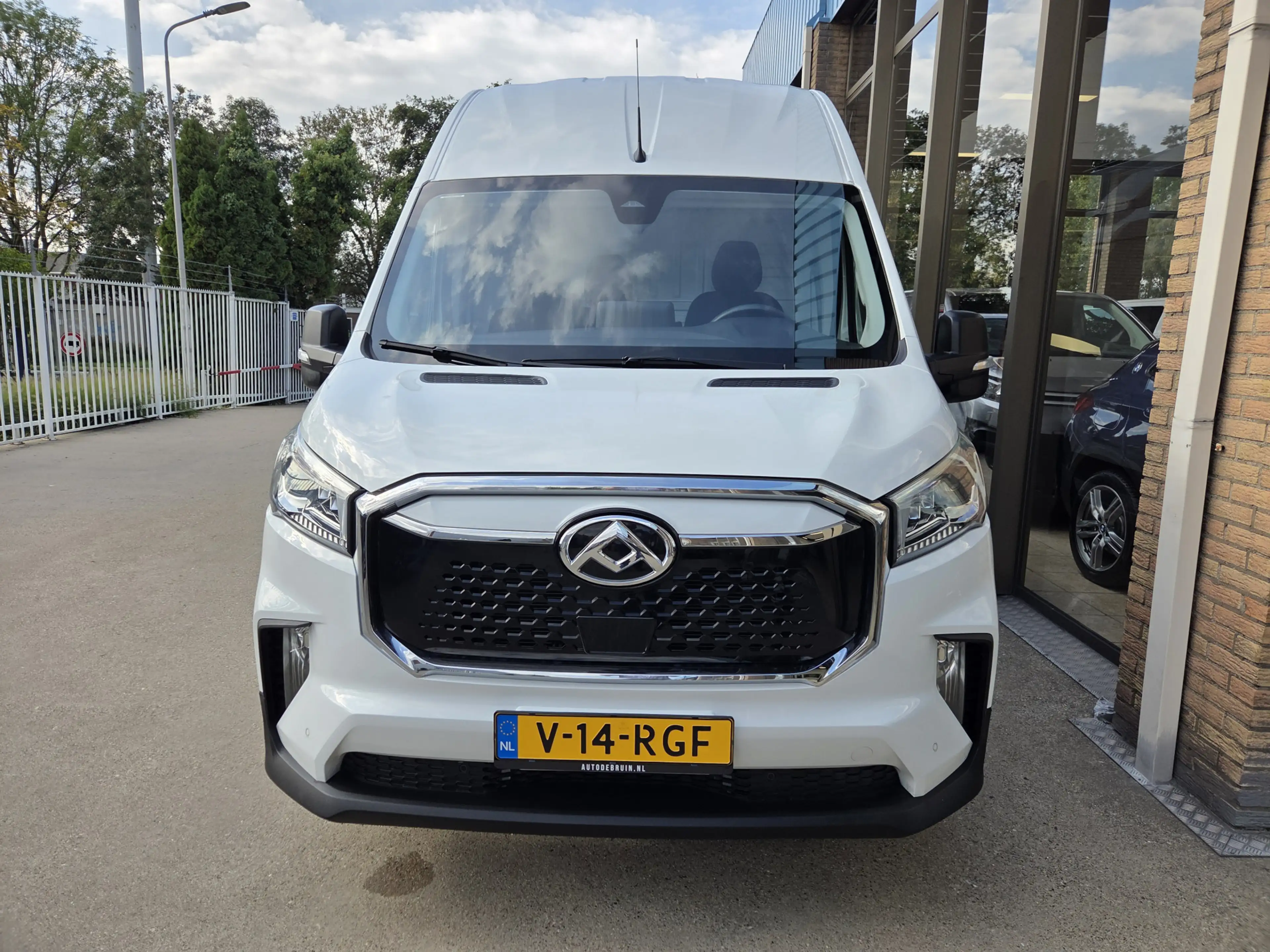 Maxus eDeliver 9 L3H3 72 kWh Airco Achteruitrijcamera PDC Stoelverw — photo 2