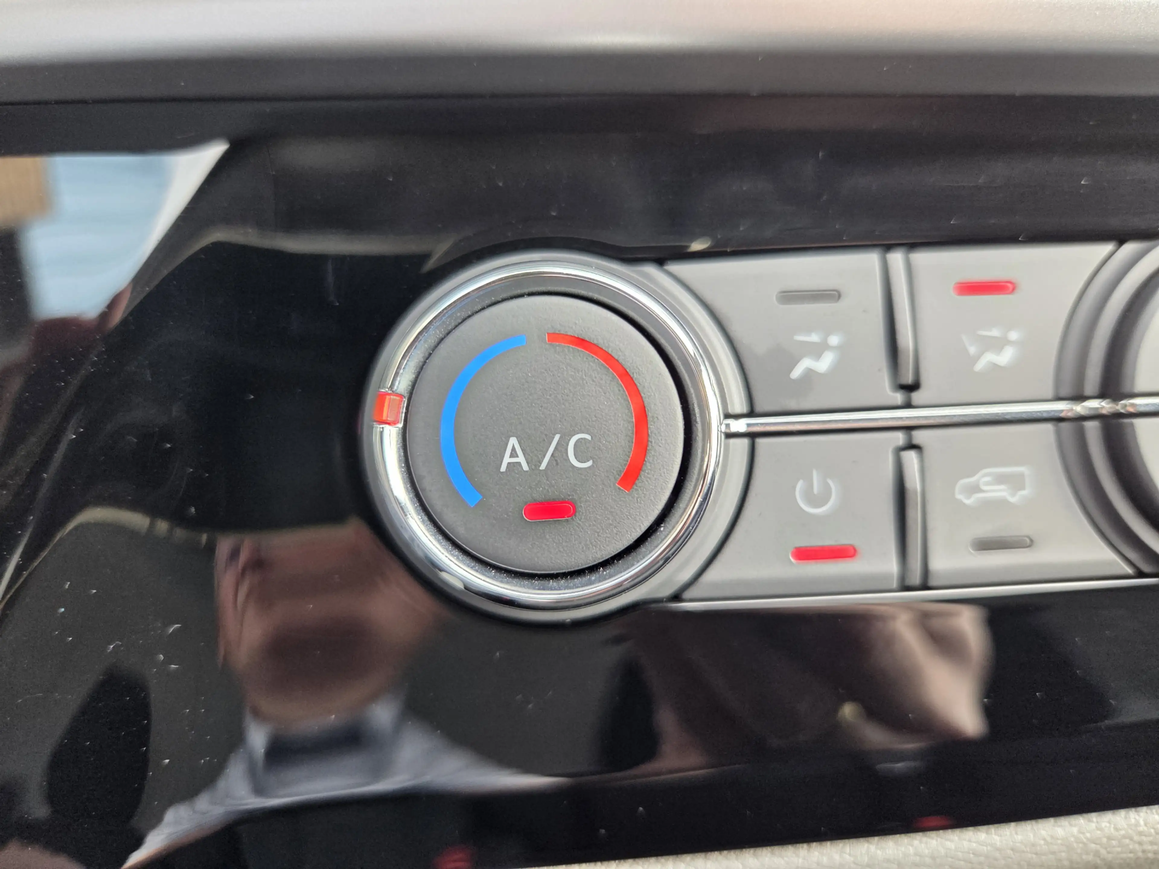 Maxus eDeliver 9 L3H3 72 kWh Airco Achteruitrijcamera PDC Stoelverw — photo 21
