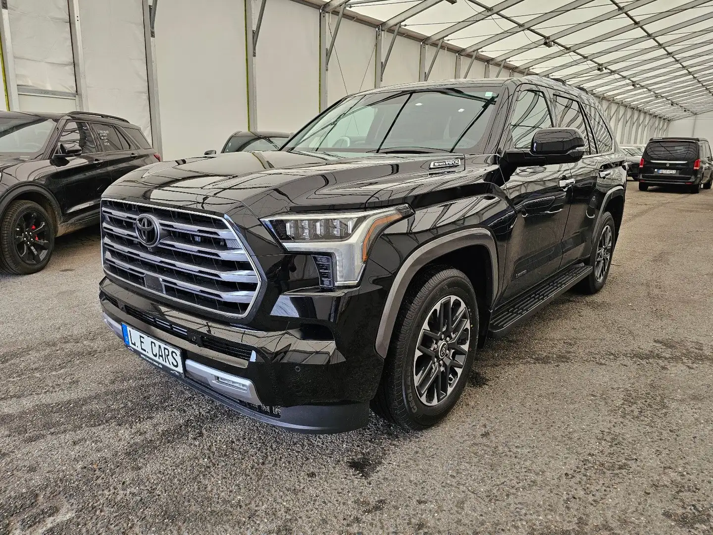 Toyota Sequoia Limited MY24 T1 89.800 EUR Stock/Sofort! Fekete - 1