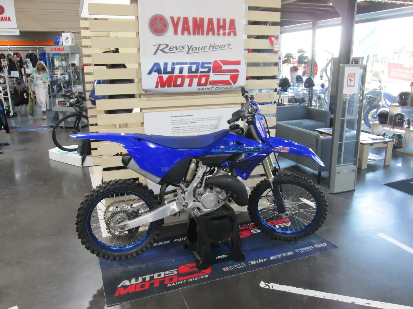 Yamaha Bleu - 2