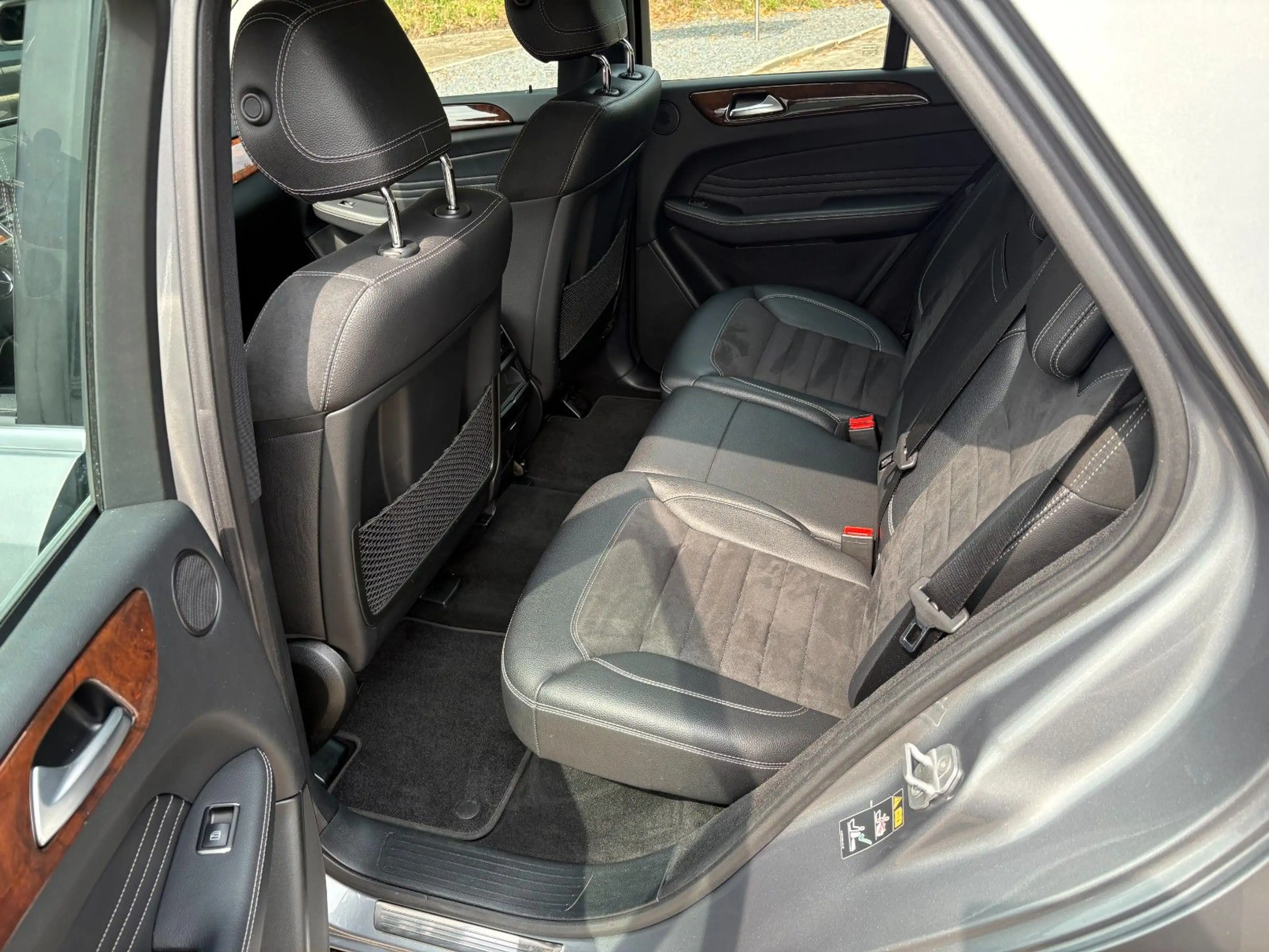 Mercedes-Benz ML 350 CDI BlueTec 4-Matic *MB-SCHECKHEFT* — photo 13