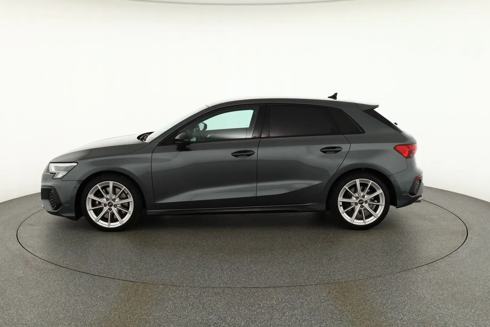 Audi S3 Sportback 2.0 TFSI quattro LED Navi Kamera Grau - 2