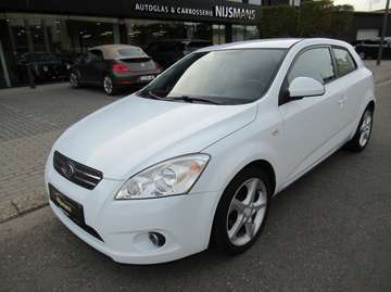 Pro 1.4 CVVT GL 3-deurs -Benzine-Navi-RECHTSTREEKS