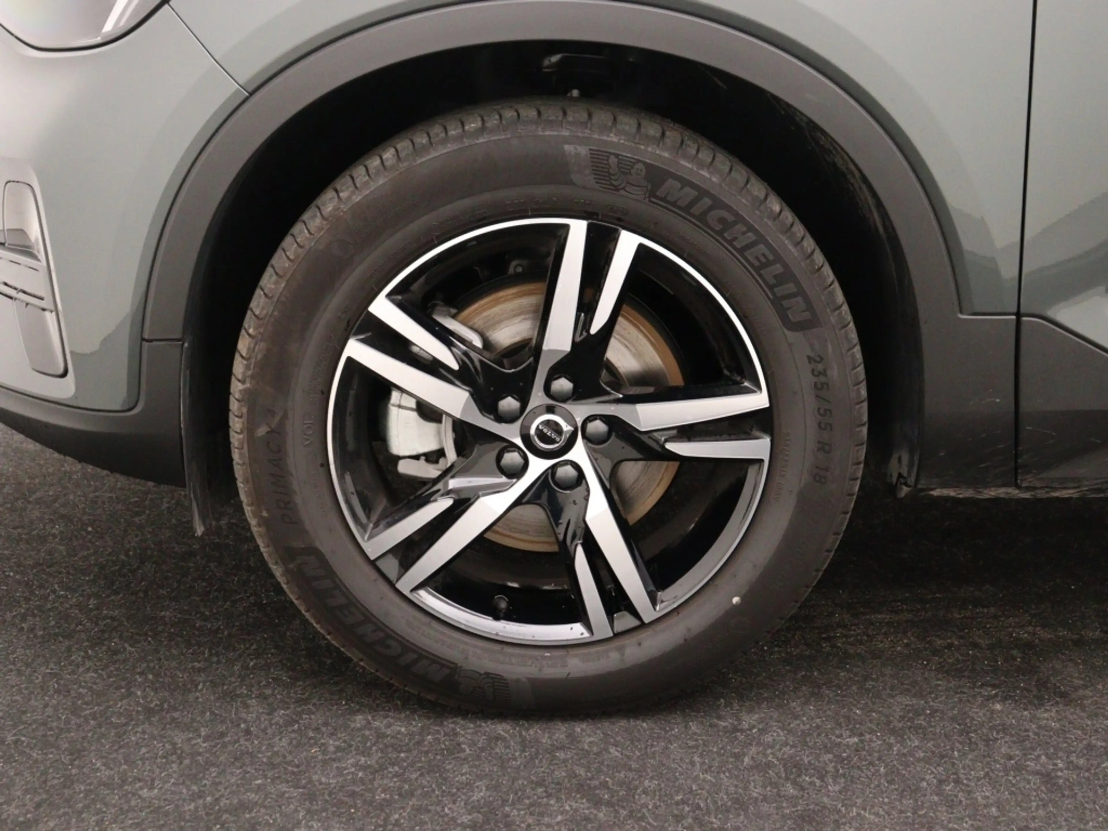 Volvo XC40 B4 AUT(7) PLUS DARK SCHUIFDAK HARMAN KARDON 360GR — photo 8