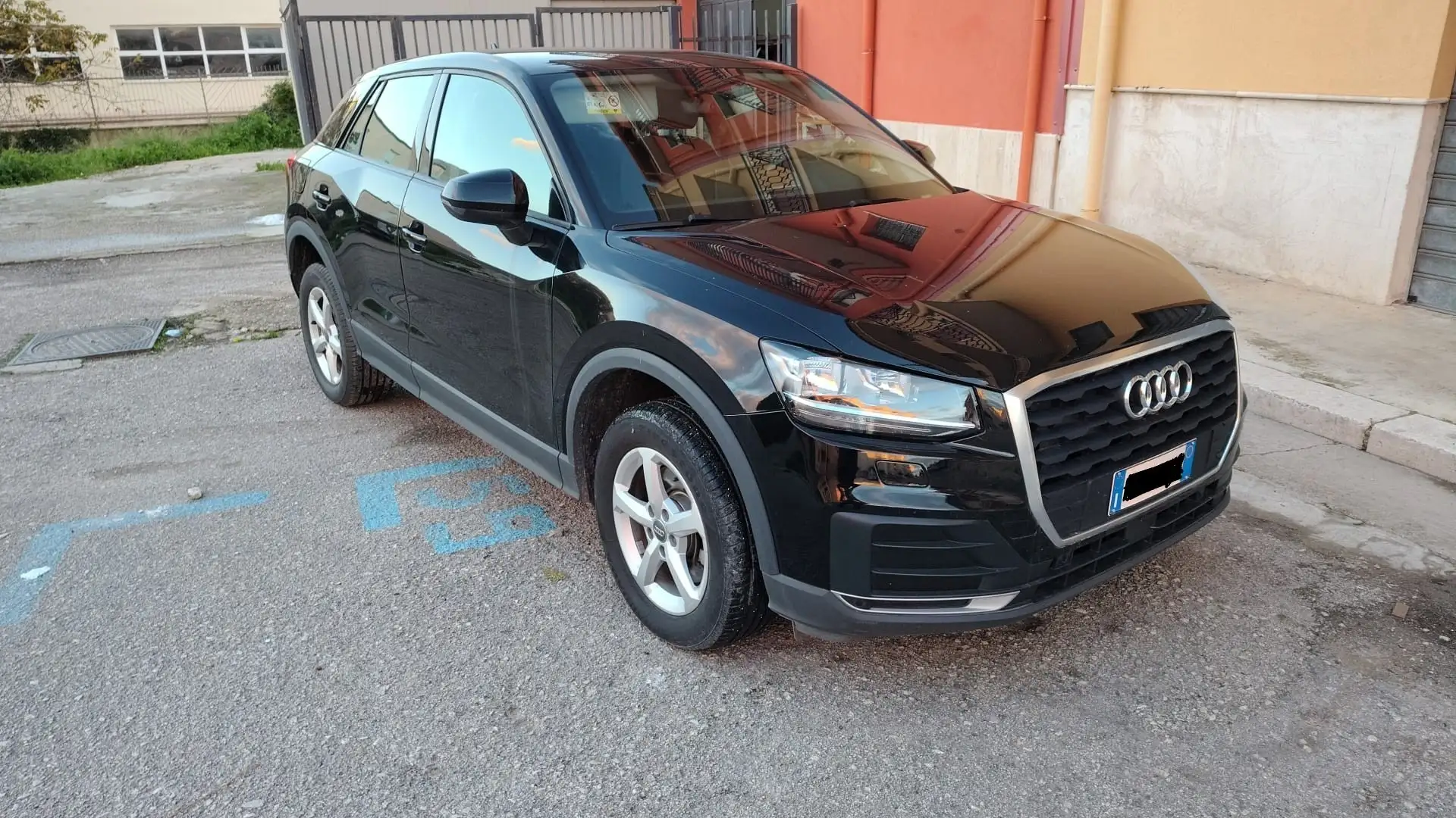 Audi Q2 1.6 tdi Business - 1
