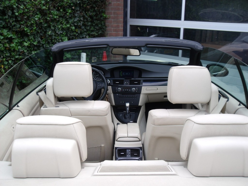 BMW 335 335i CABRIO — photo 11