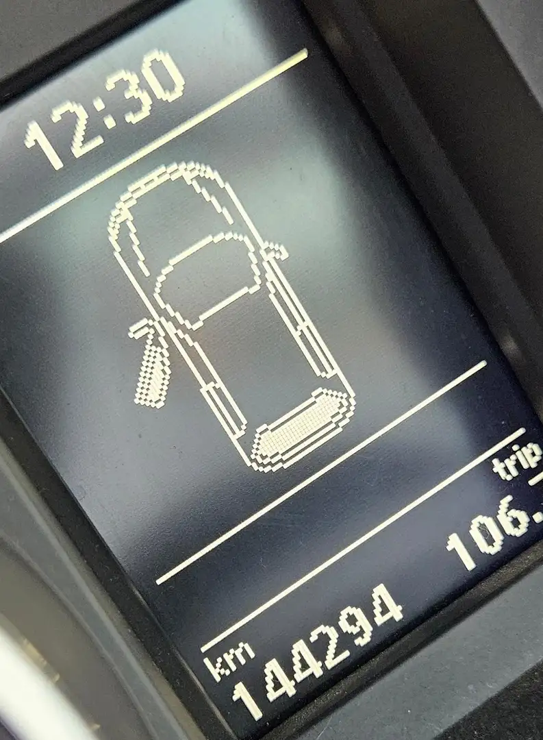 Volkswagen Golf Variant TOP Golf VI Variant 1.4 TSI DSG Sondermodell Style Stříbrná - 2