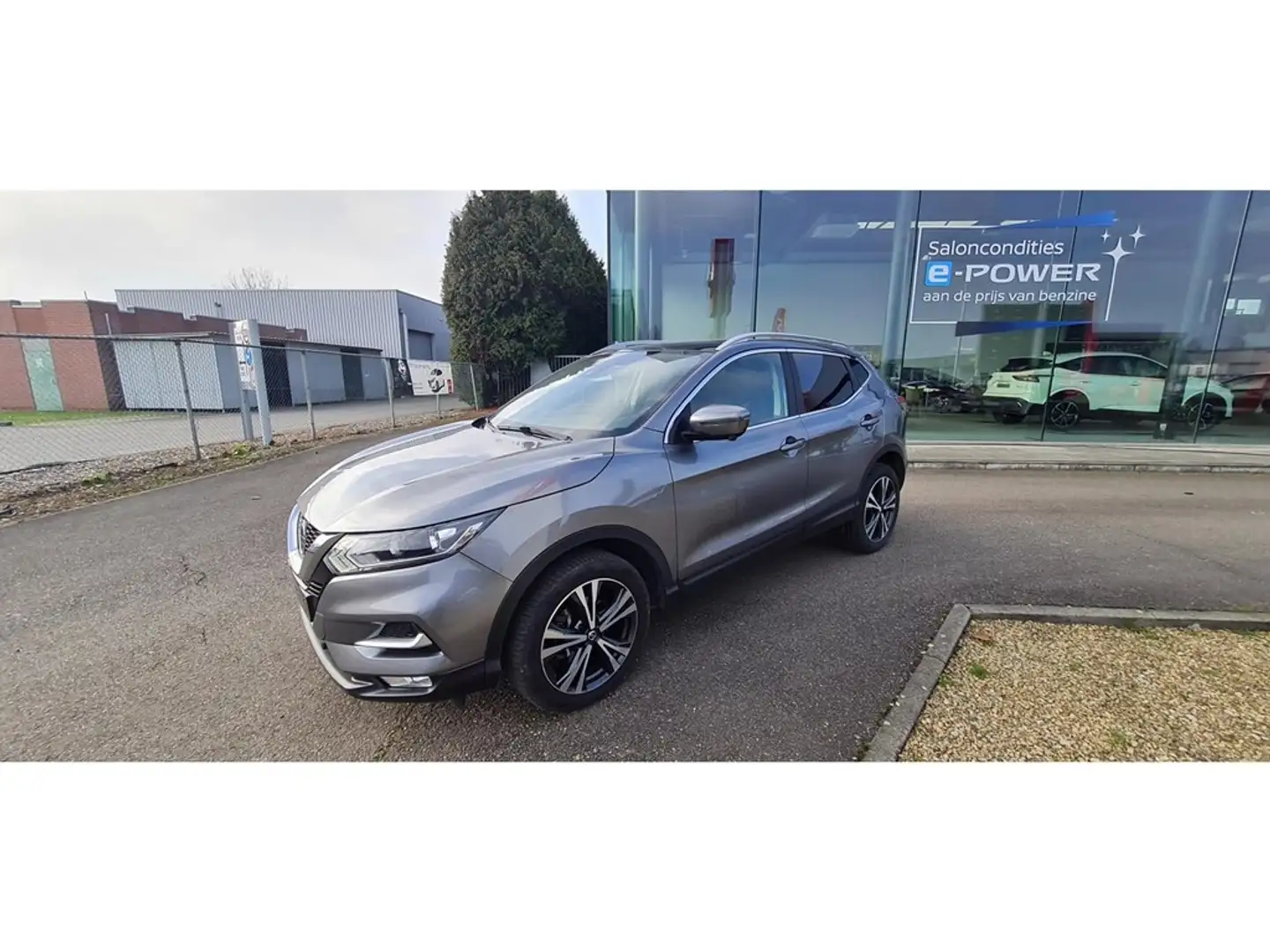 Nissan Qashqai N-Connecta + Disign-pack Grau - 2