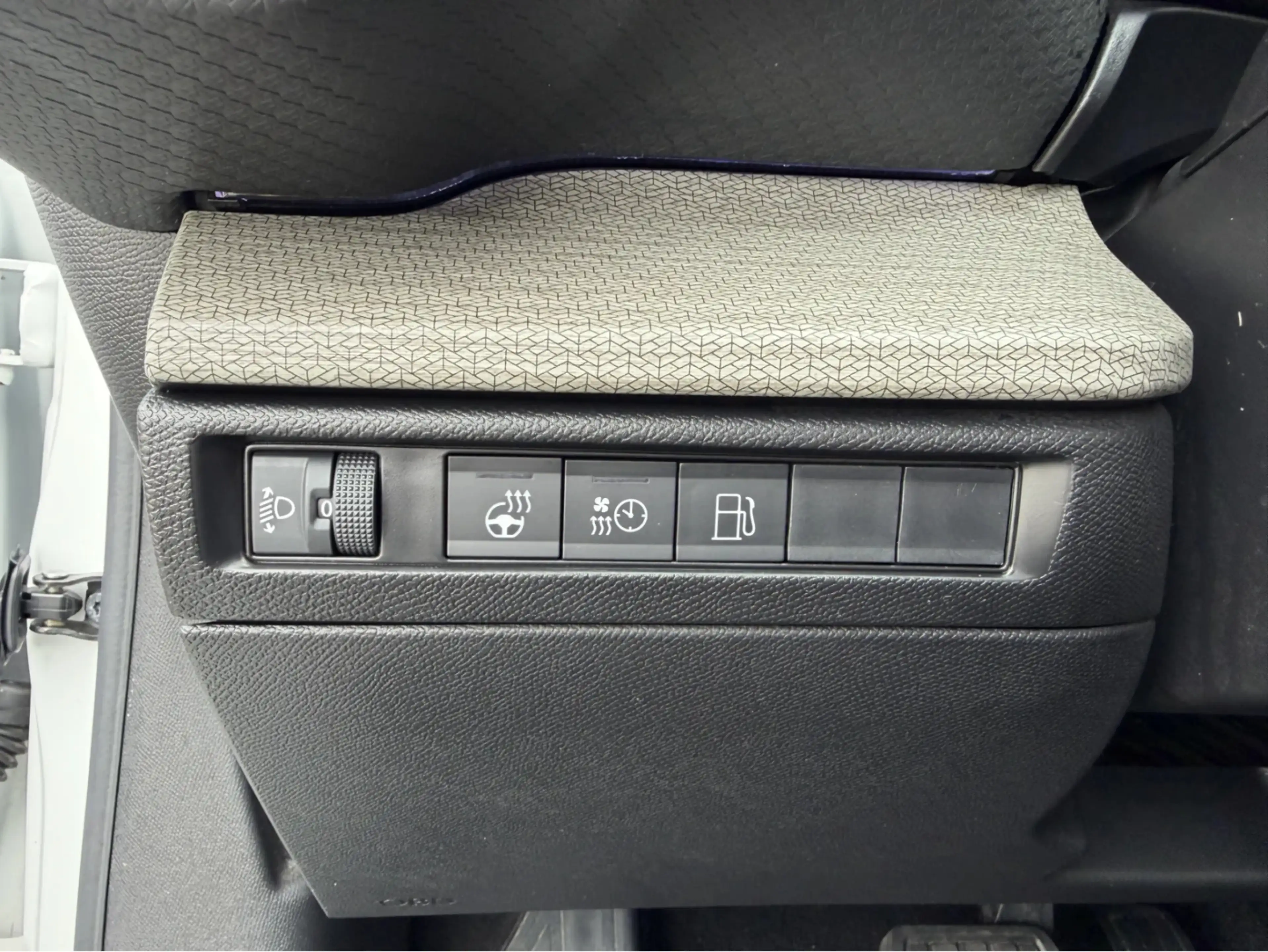Citroen C5 X 1.6 Plug-in Hybrid 225 Shine Volledig leder, Memor — photo 10