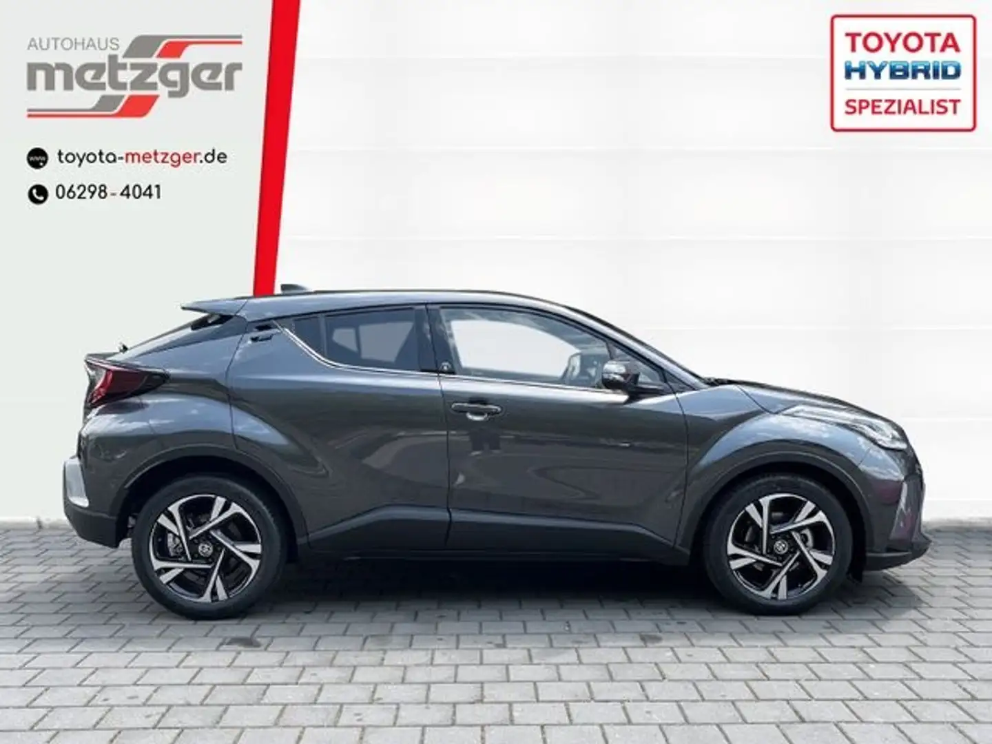 Toyota C-HR 1.8 Hybrid Team D +Kamera +Navi Gris - 2