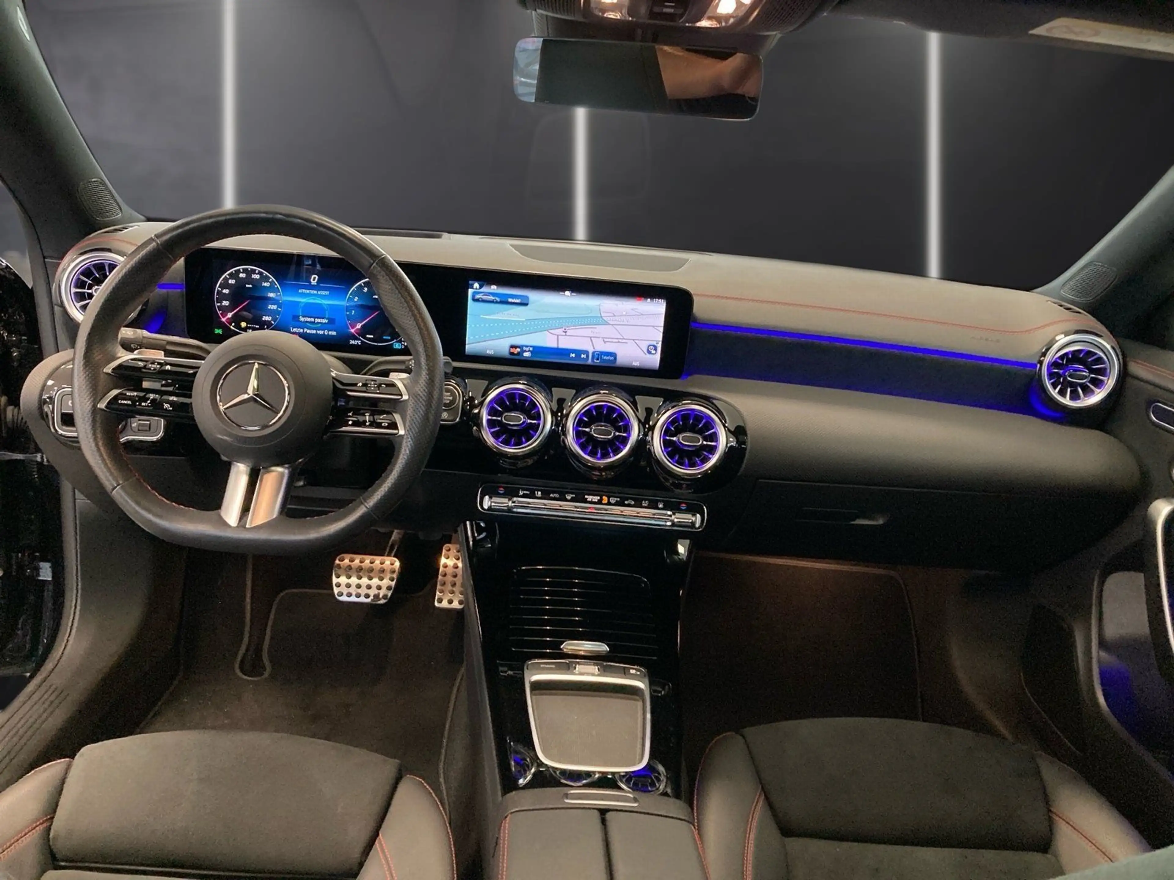 Mercedes-Benz CLA 180 AMG Plus*Pano*HUD*360°*MBeam*AHK*Totwink — photo 10
