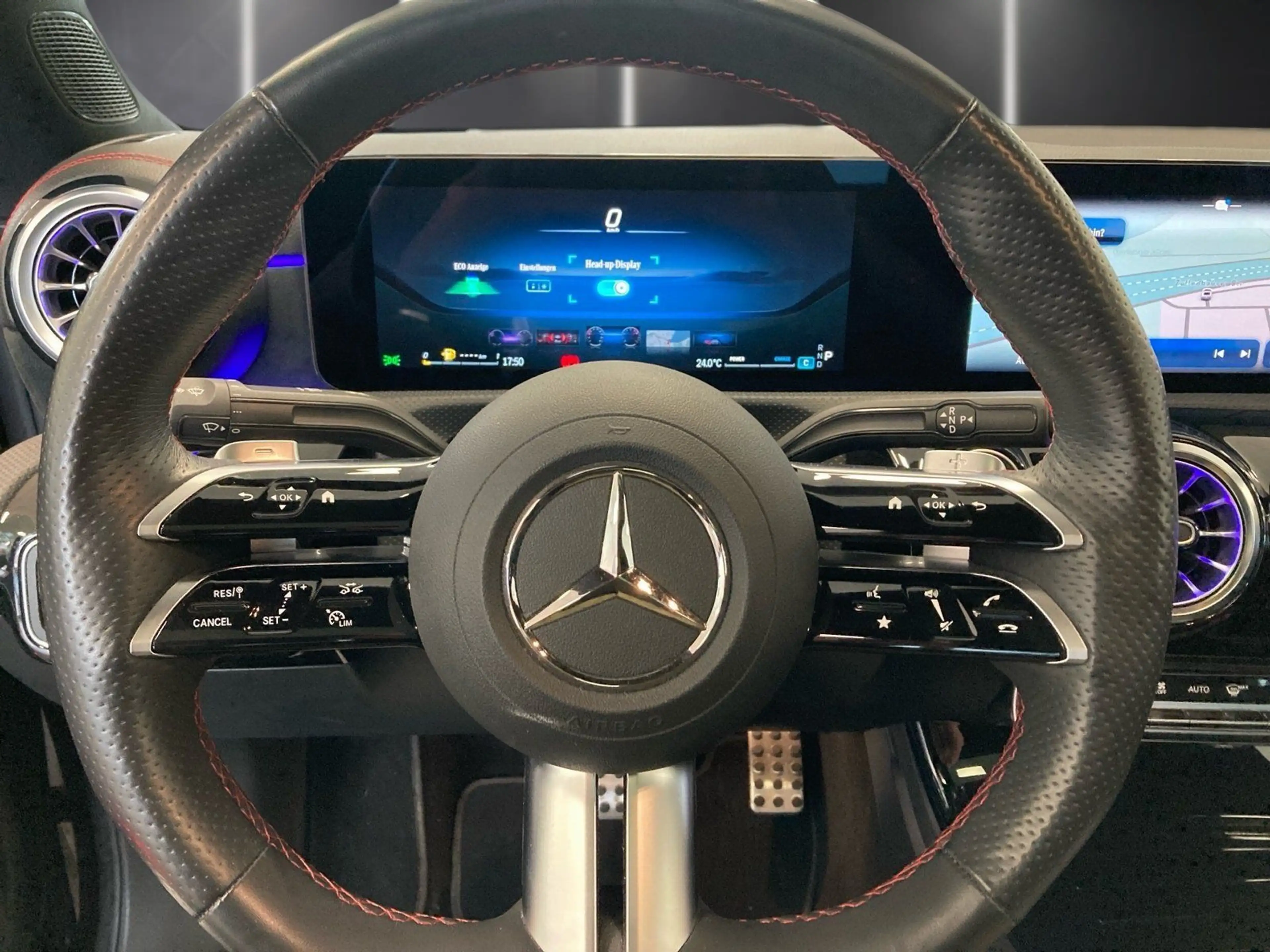 Mercedes-Benz CLA 180 AMG Plus*Pano*HUD*360°*MBeam*AHK*Totwink — photo 8