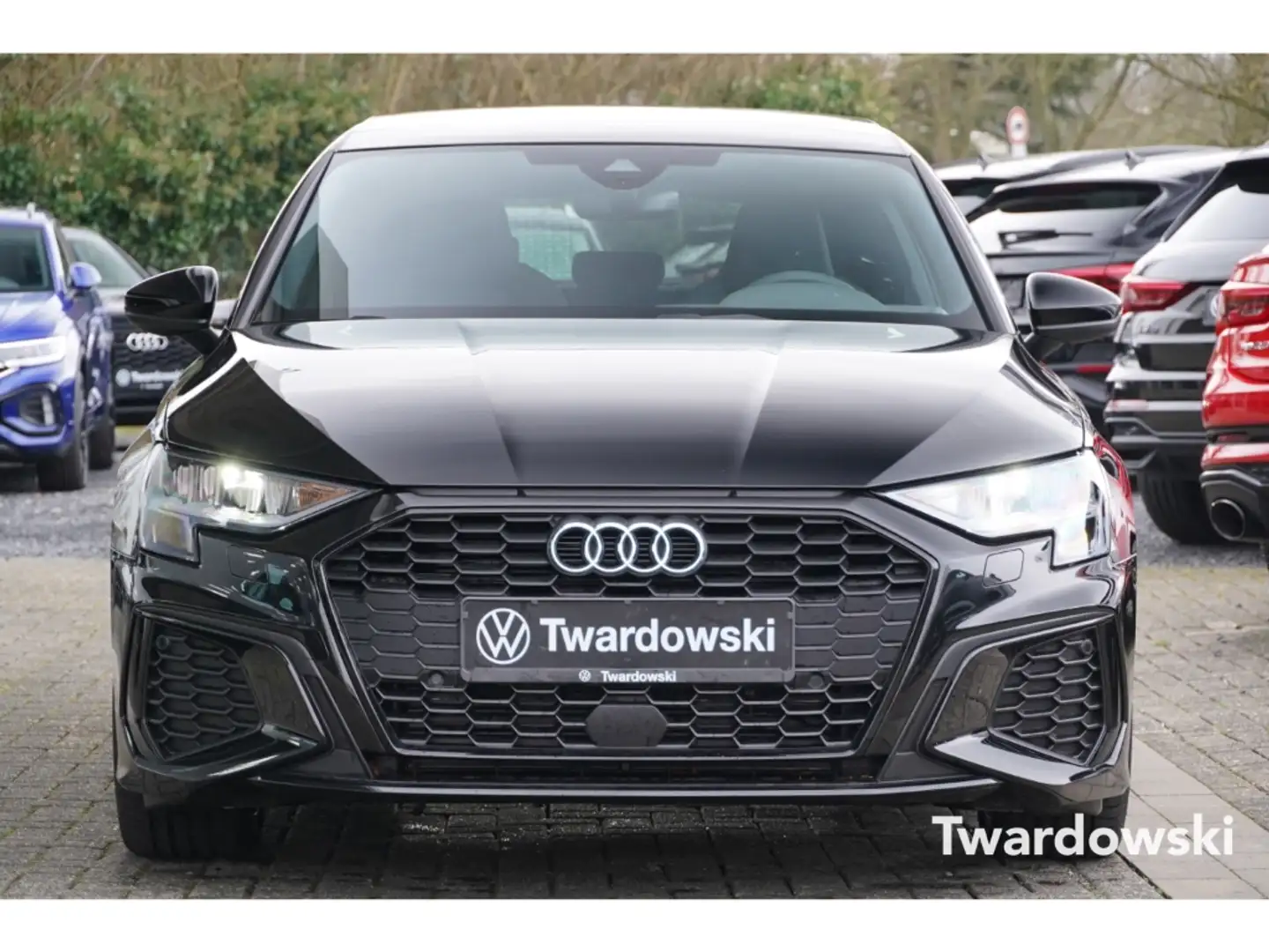 Audi A3 Sportback 35 TDI S-Line 2.0 Black Style PANO ACC Schwarz - 2