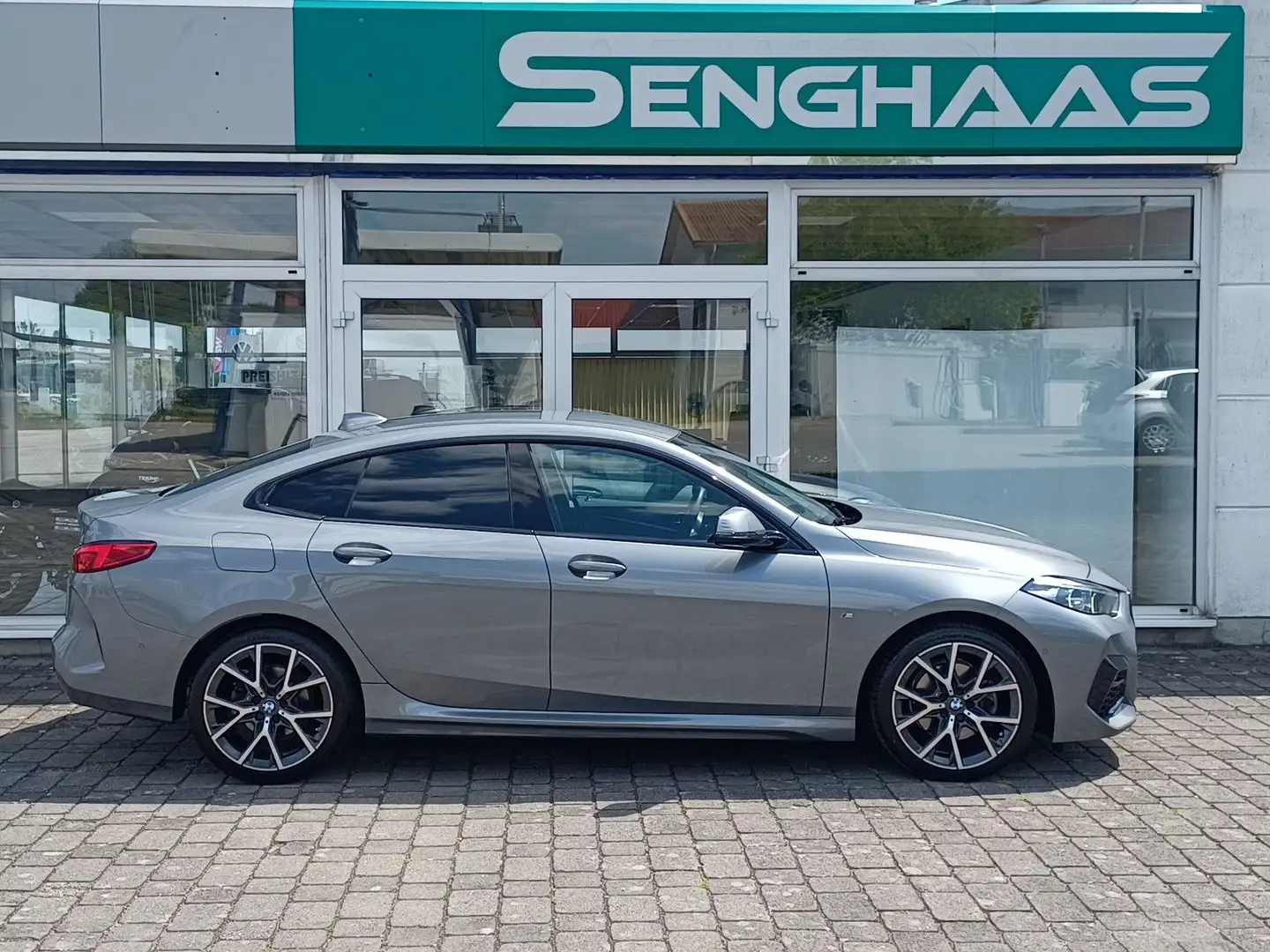 BMW 218 i Gran Coupé M Sport Shadow+ ACC HK464Watt Grau - 2