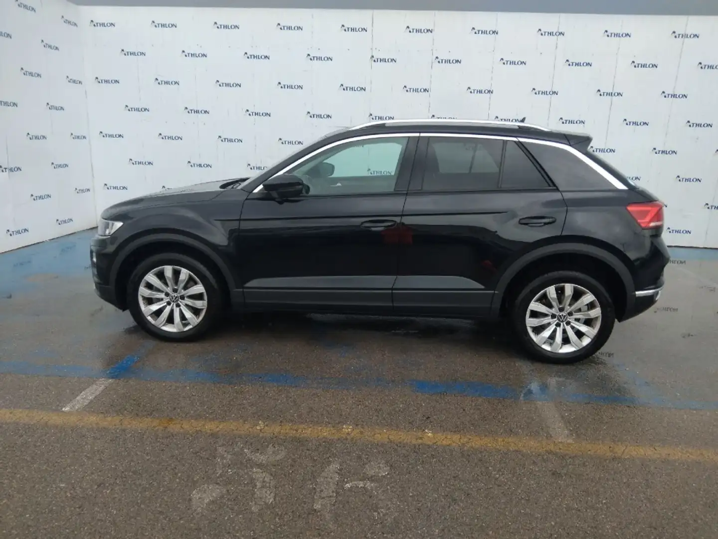 Volkswagen T-Roc 2.0TDI Advance DSG7 Negro - 2