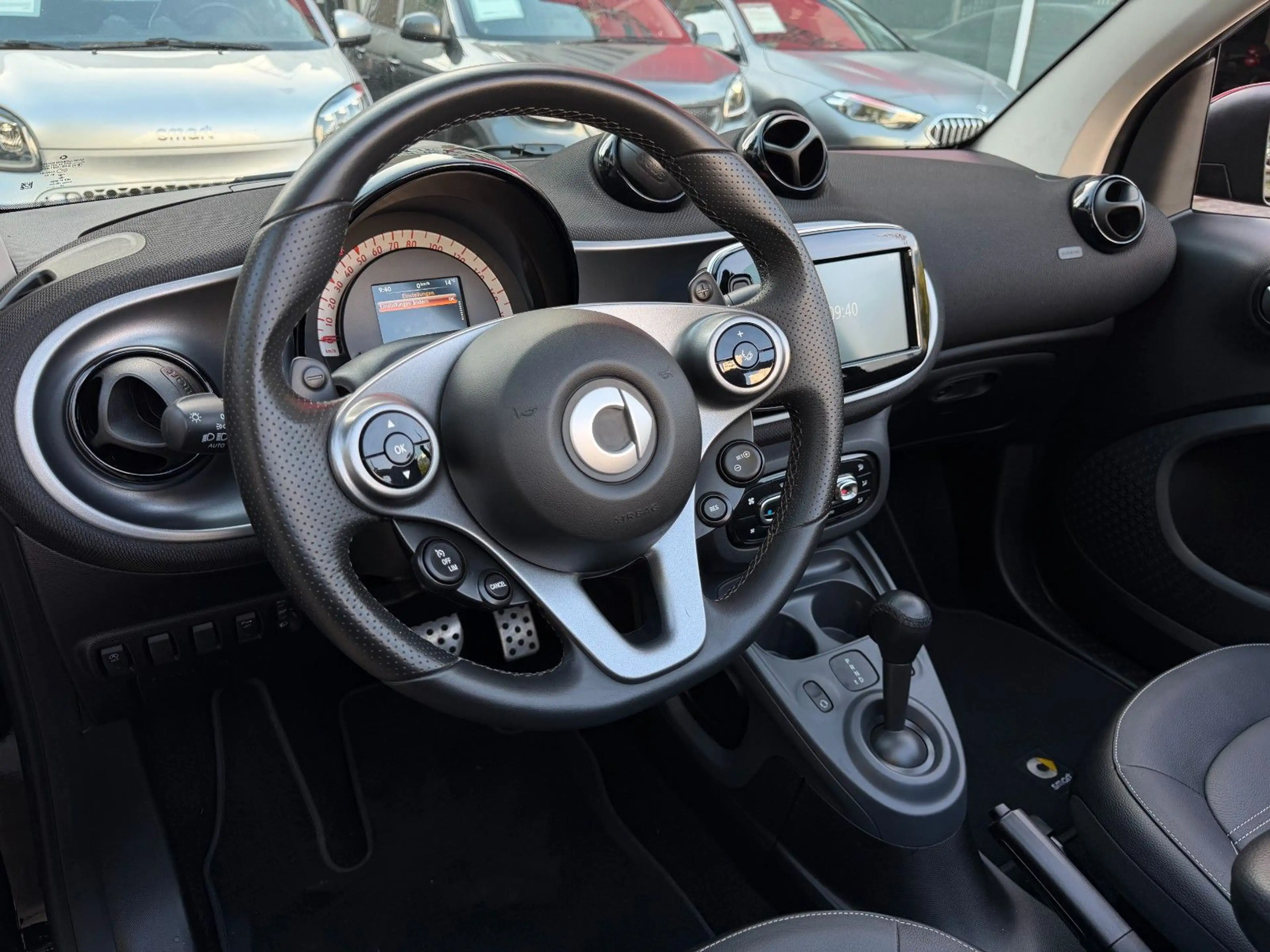 smart forTwo fortwo cabrio 66kW DCT prime SPORT*SHZ*NAVI*KAM* — photo 21