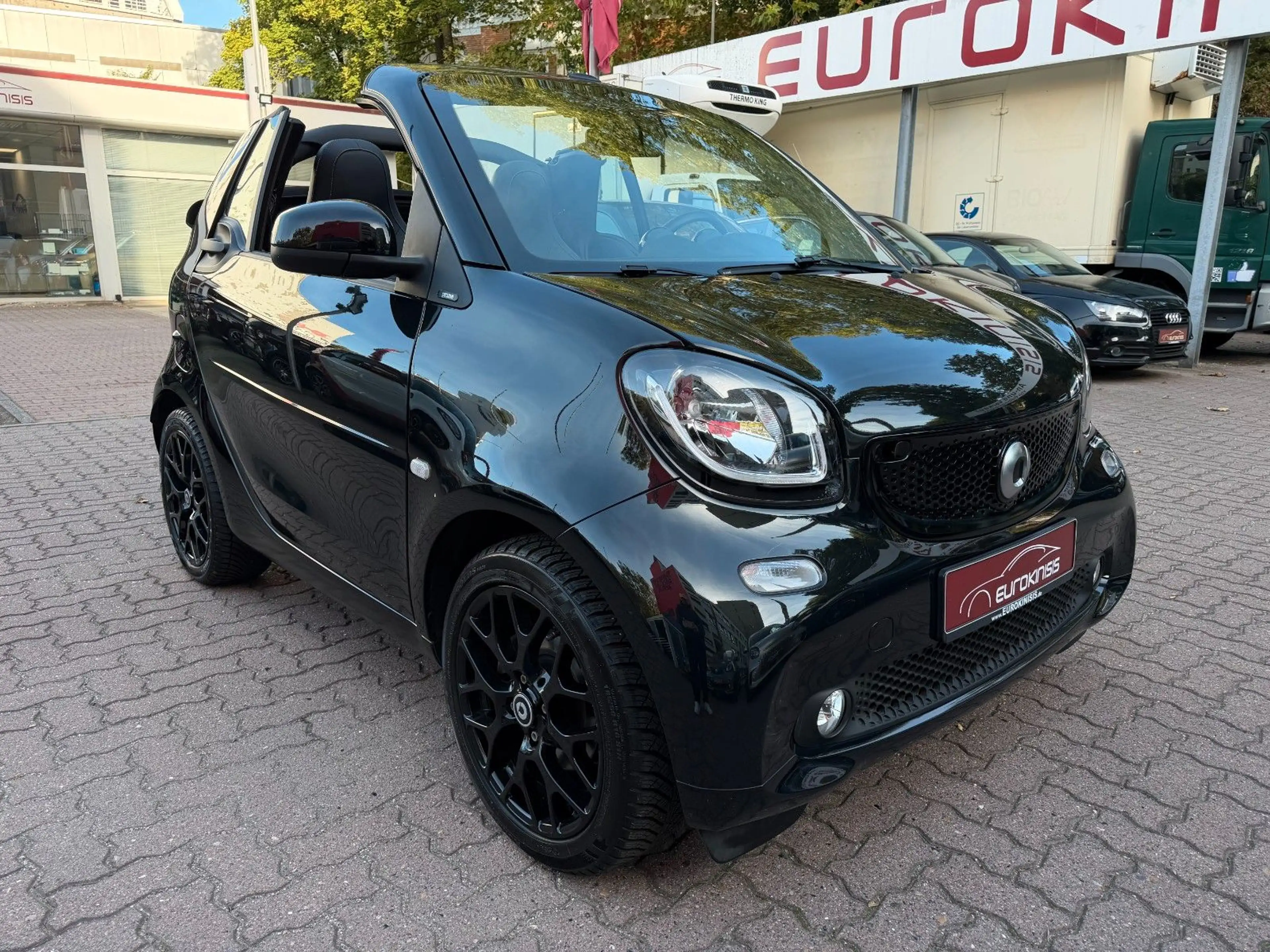 smart forTwo fortwo cabrio 66kW DCT prime SPORT*SHZ*NAVI*KAM* — photo 9