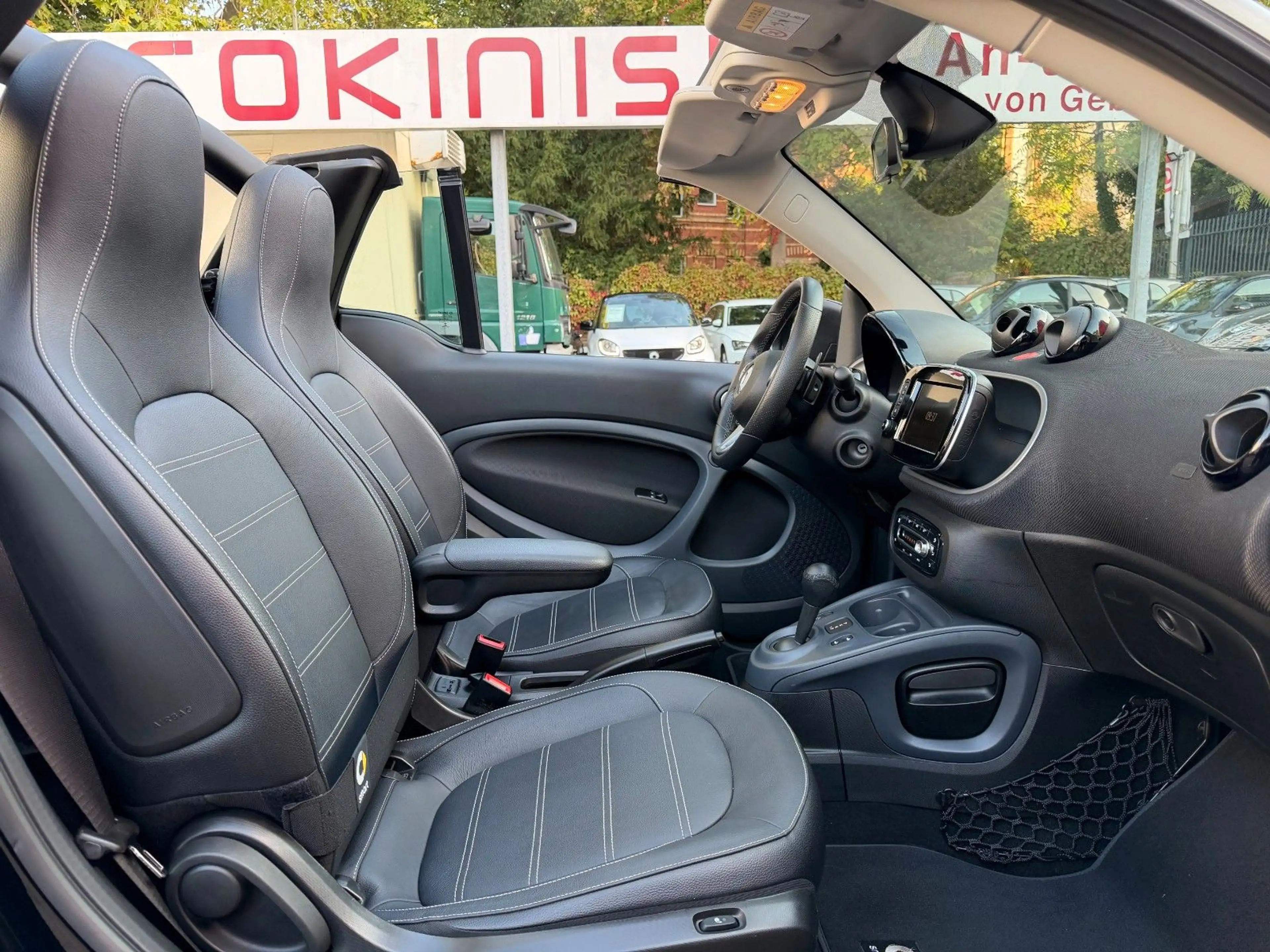 smart forTwo fortwo cabrio 66kW DCT prime SPORT*SHZ*NAVI*KAM* — photo 12