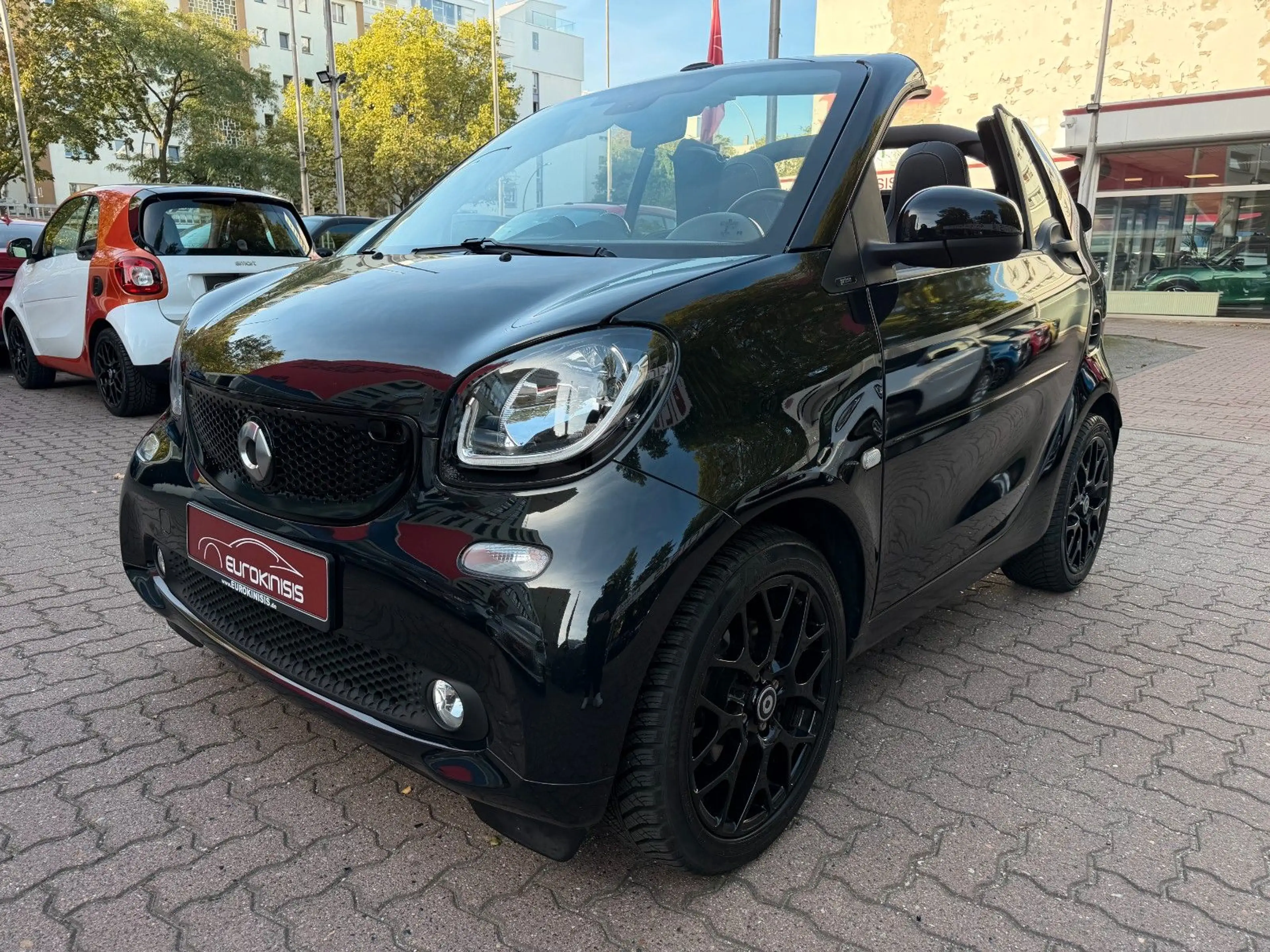smart forTwo fortwo cabrio 66kW DCT prime SPORT*SHZ*NAVI*KAM* — photo 8