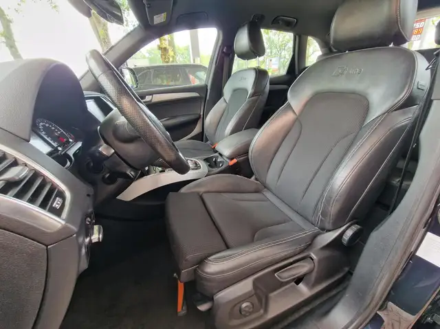 Audi Q5 view 4