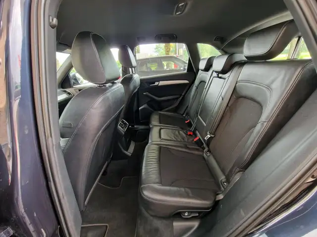 Audi Q5 view 7