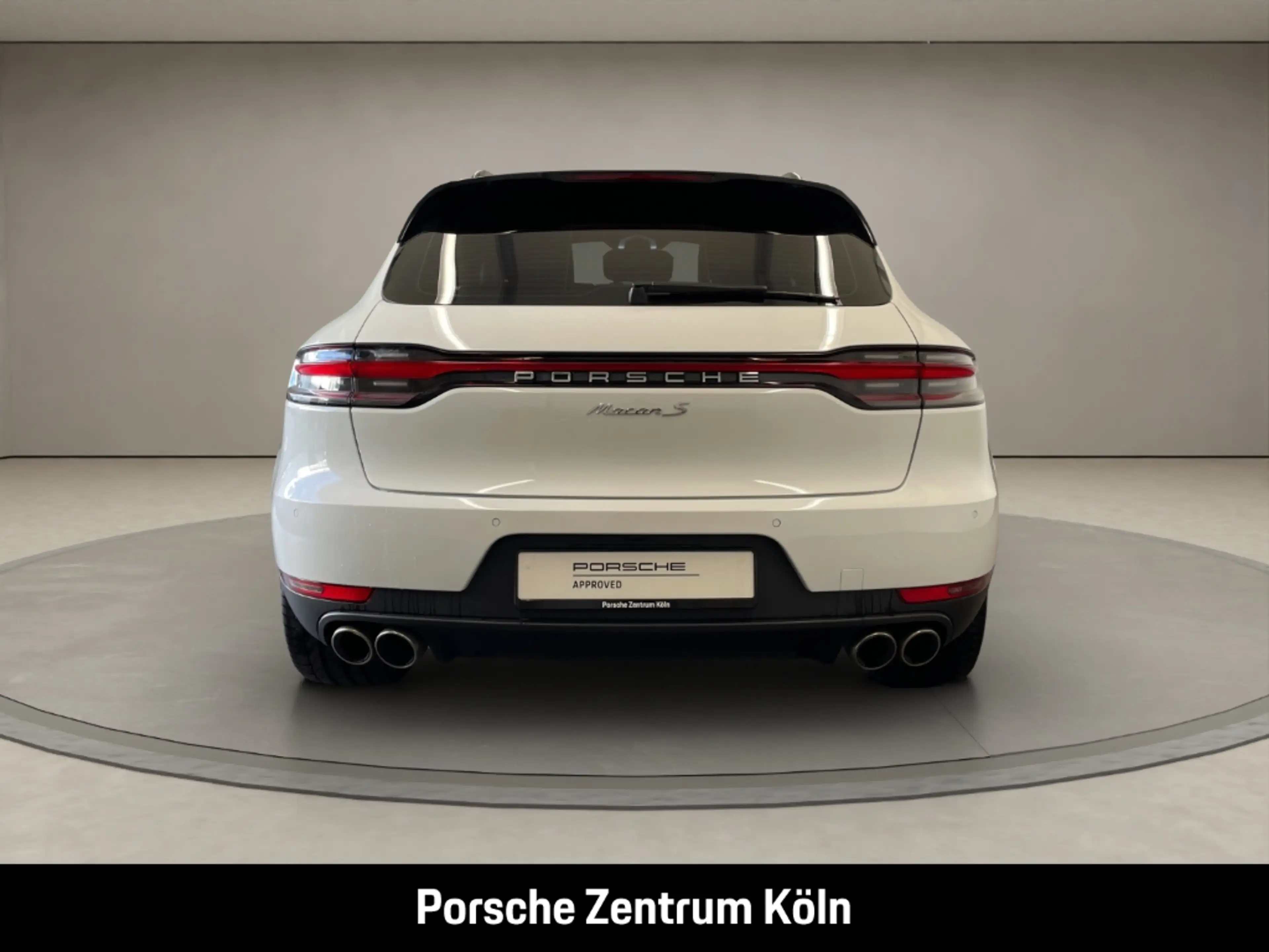 Porsche Macan S — photo 4