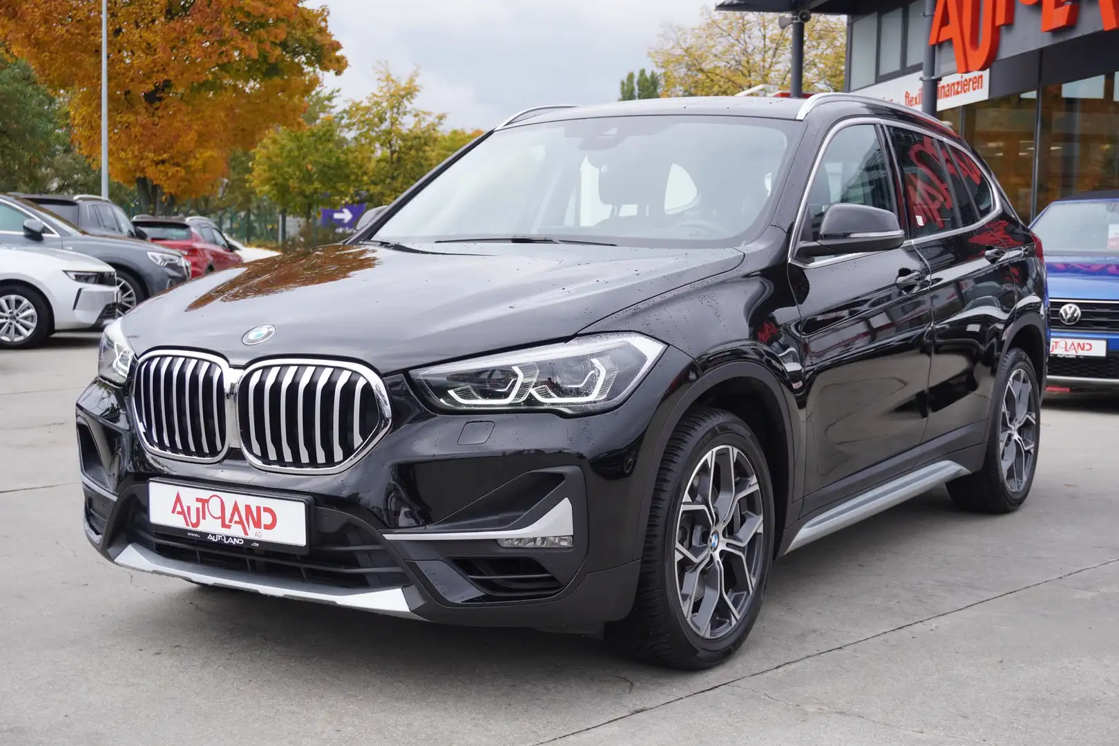 BMW X1 sDrive 20 i xLine Head-Up Tempomat LED Navi Negro - 2
