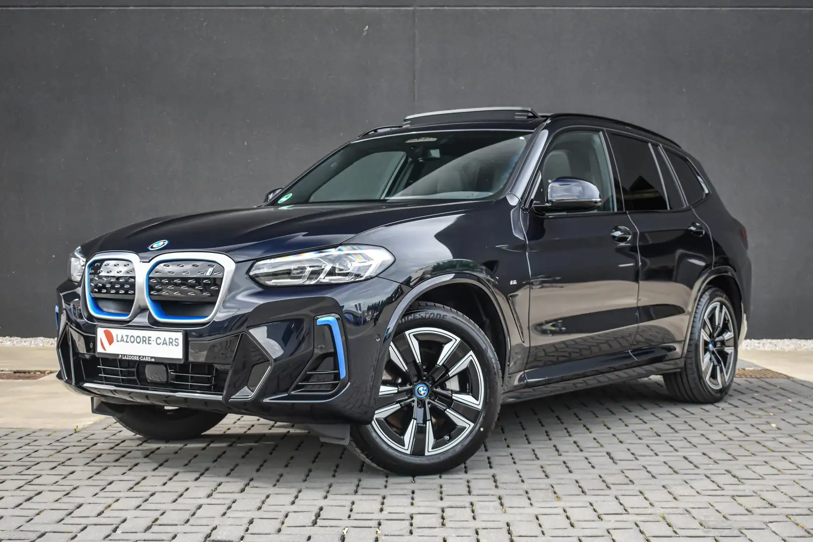 BMW iX3 80 kWh Inspiring - M-pack - Pano - ACC Чорний - 1