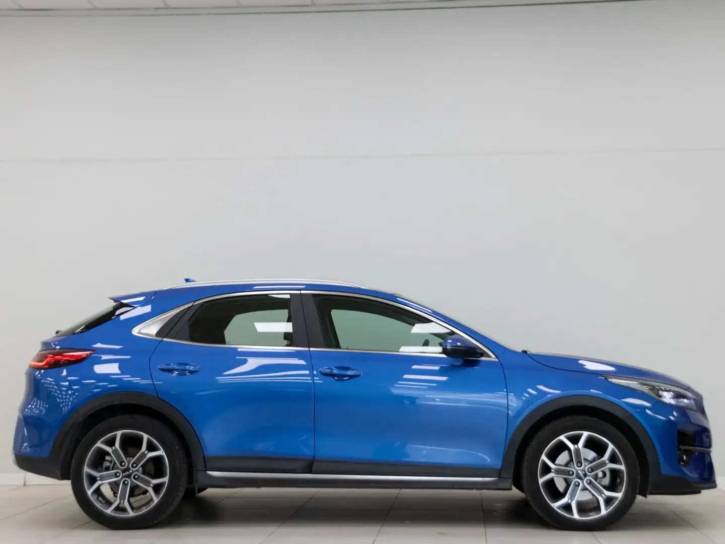 Kia XCeed 1.6 GDi PHEV 104kW (141CV) eTech Azul - 2