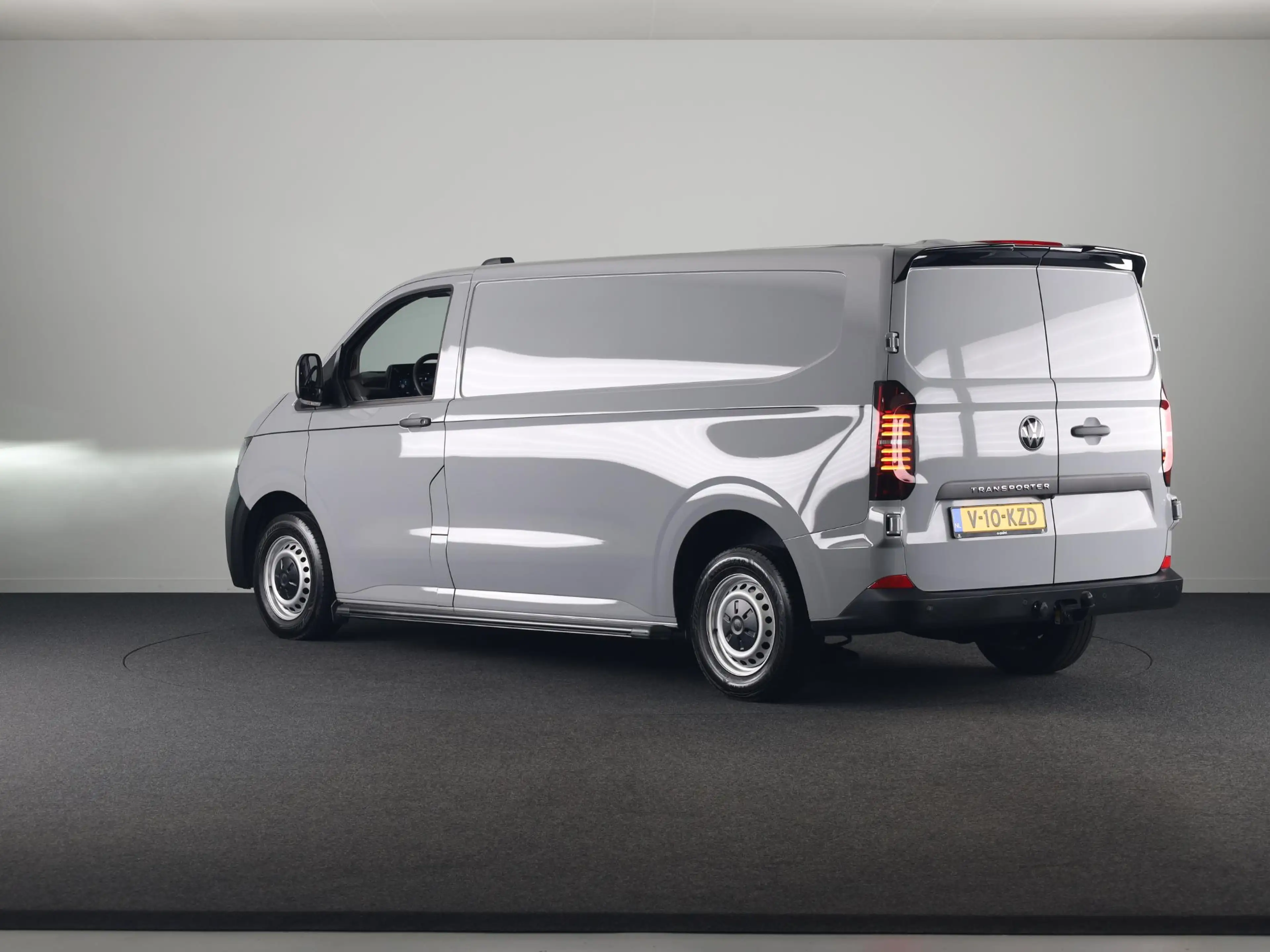 Volkswagen Transporter 2.0 TDI L2H1 30 110 PK | Verlengde garantie | Trek — photo 3