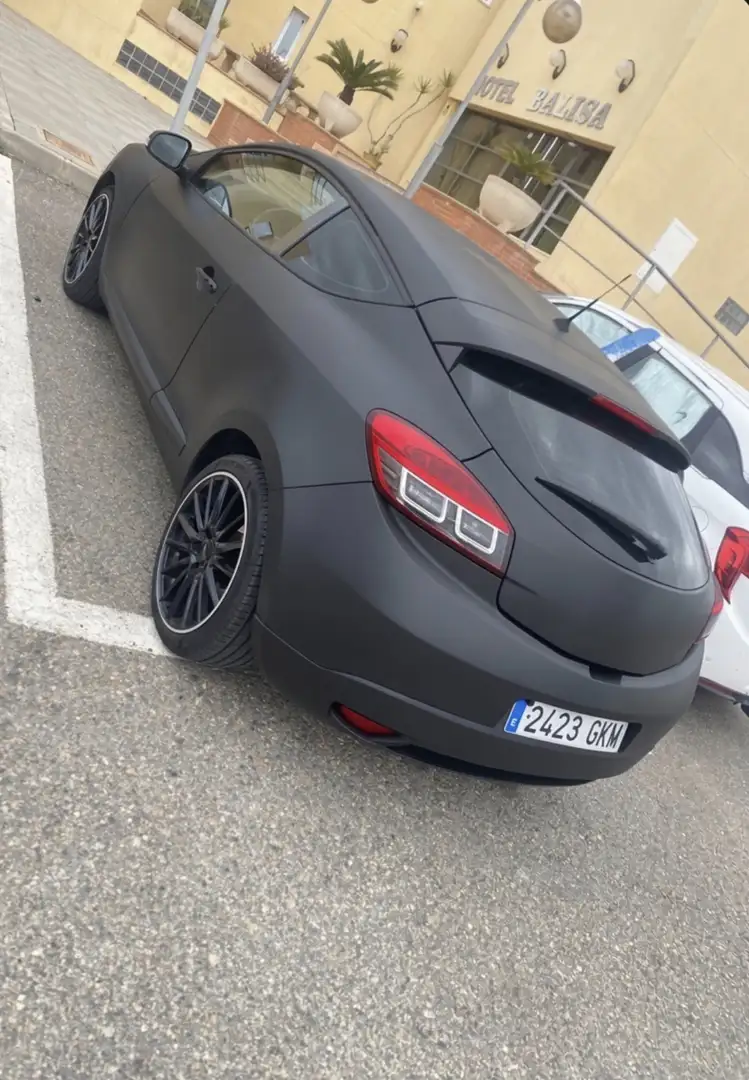 Renault Coupe 3 Negro - 2