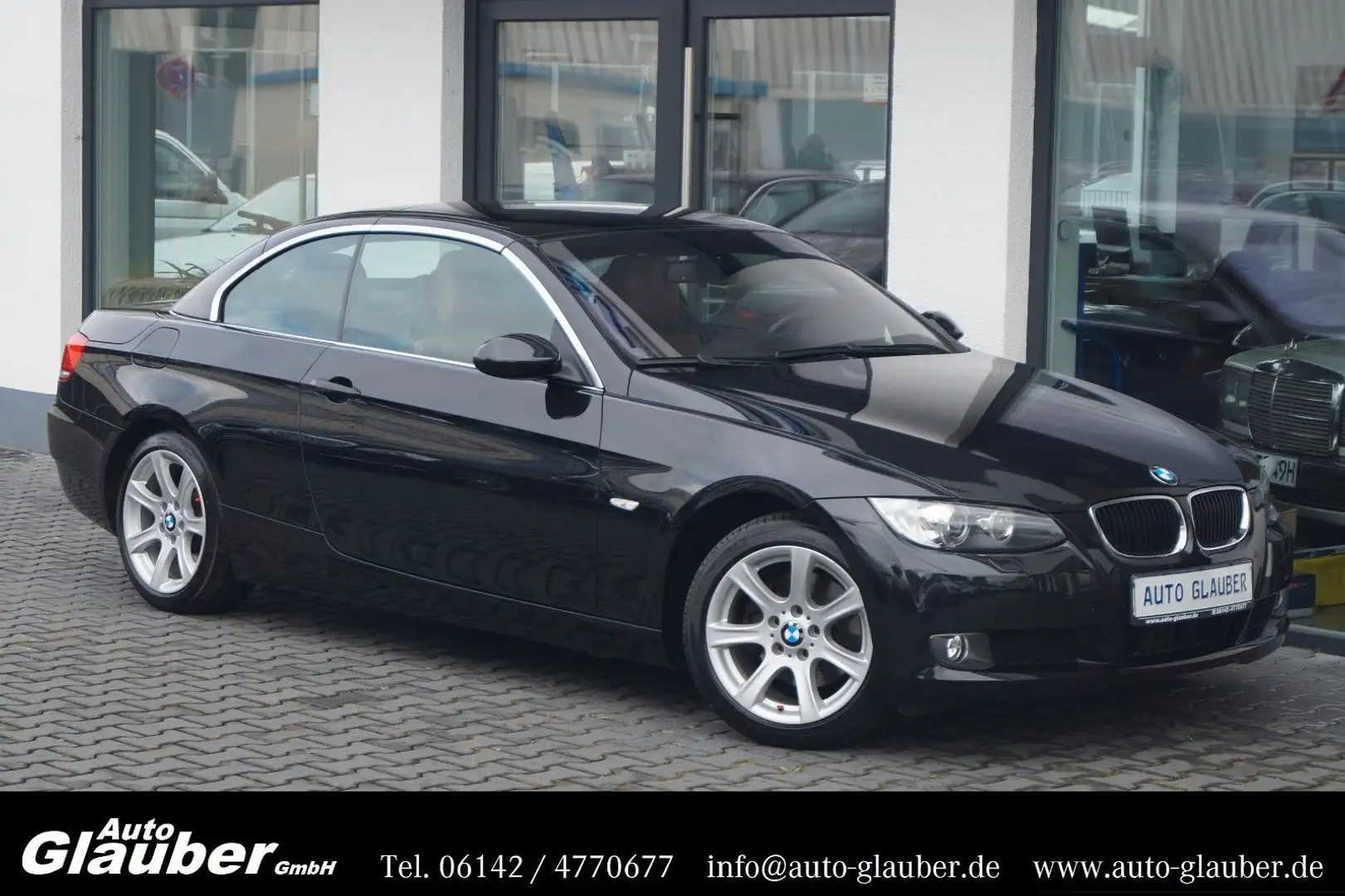 BMW 320 d Cabrio/Xenon/Navi/Leder/Keyless/PDC/1.Hand Schwarz - 2