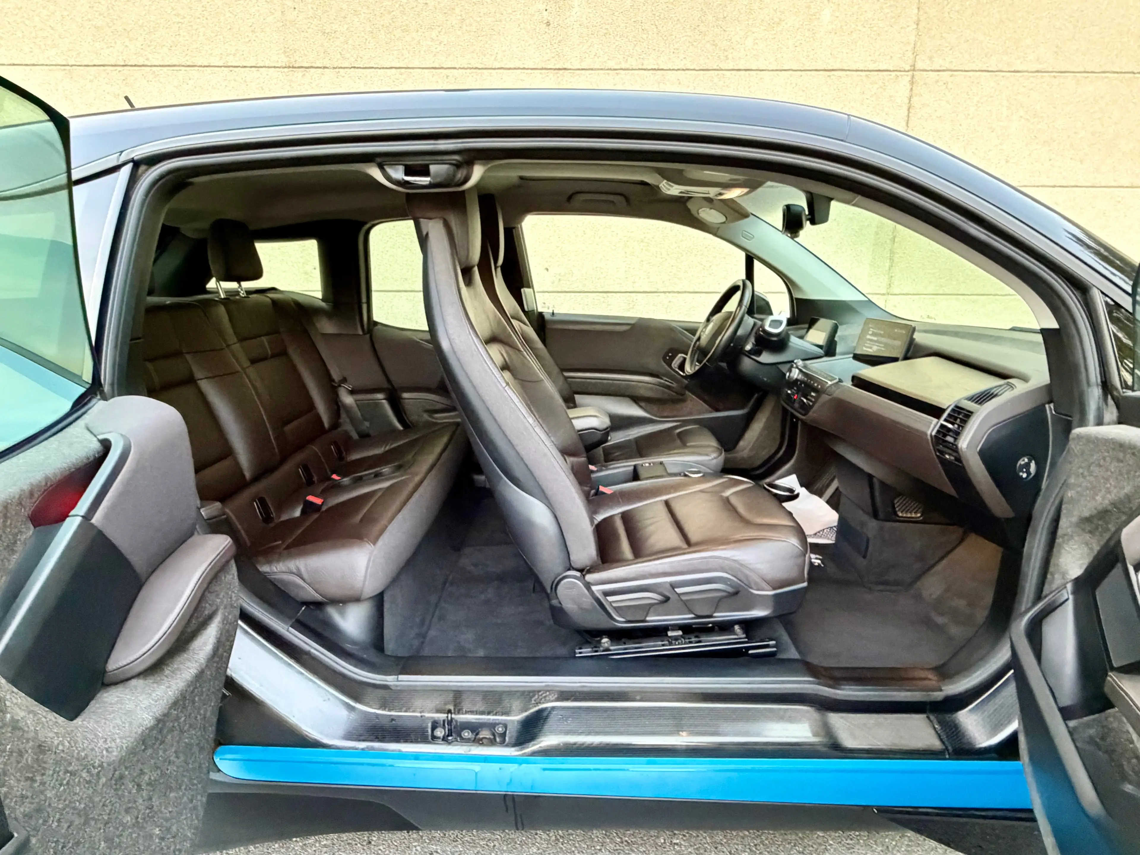 BMW i3 i3s 94Ah - 33.2 kWh REX Plug-In (EU6.2) — photo 4