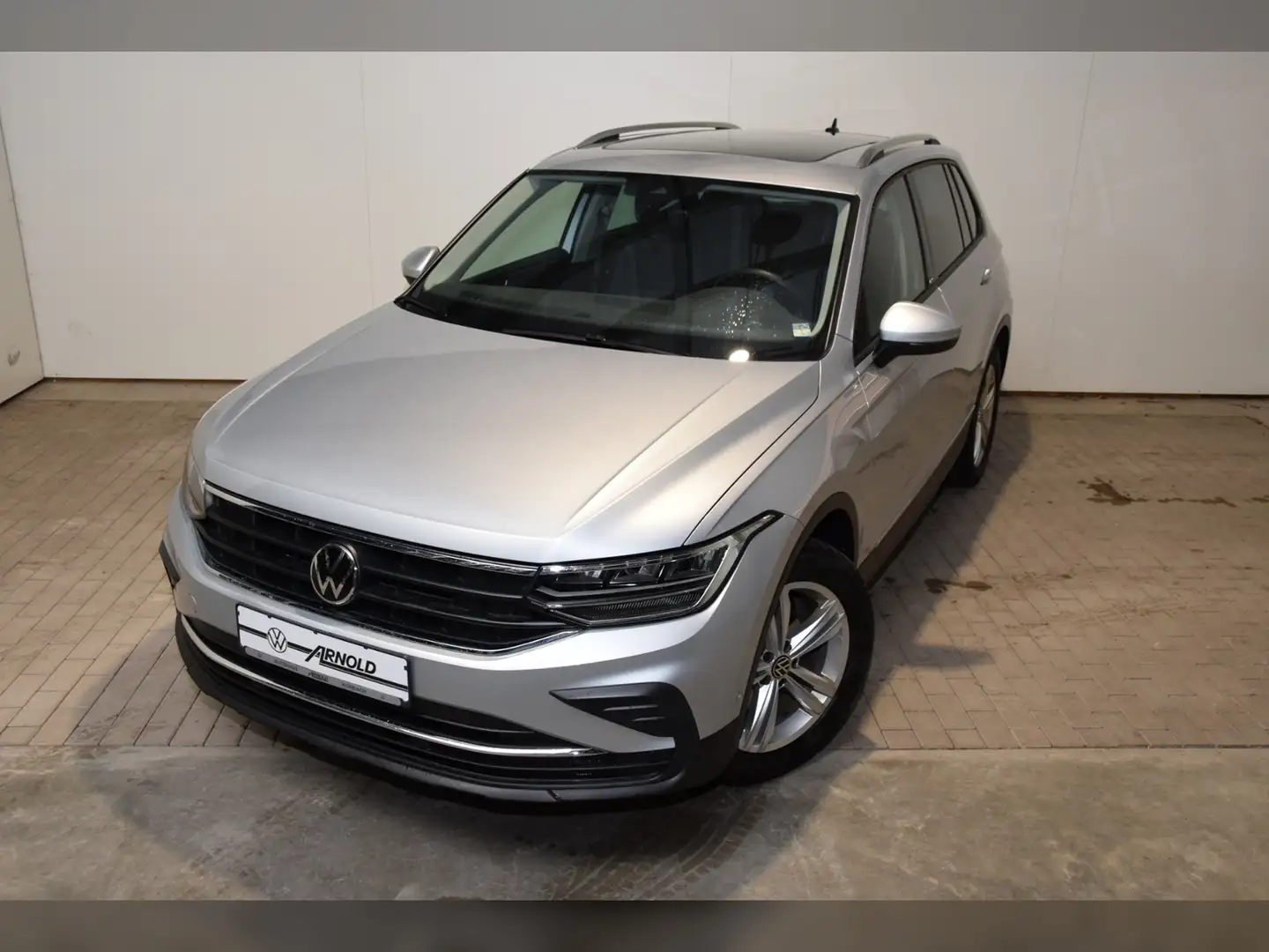 Volkswagen Tiguan TDI Active Silber - 2