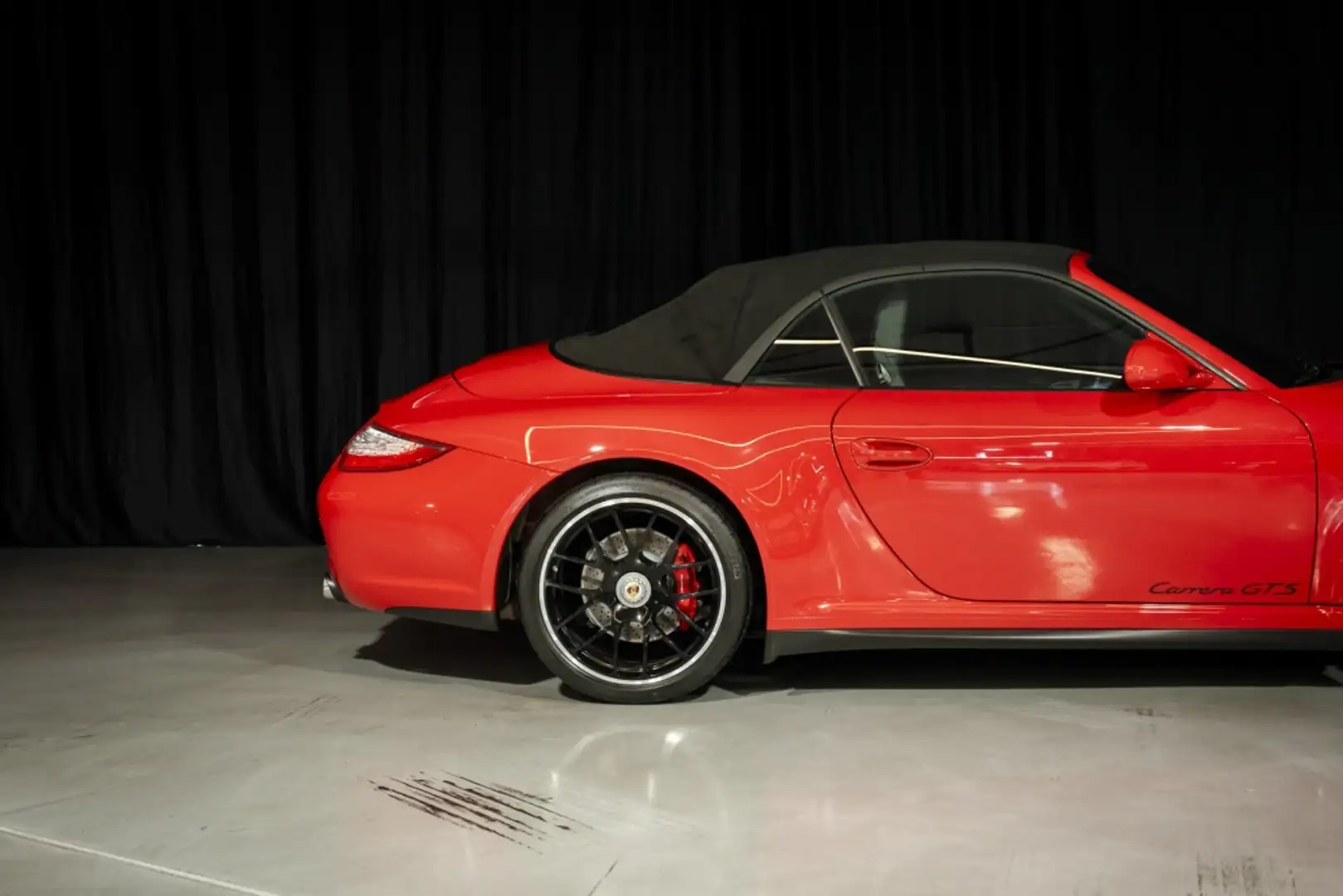 Porsche 911 Descapotable Automático de 2 Puertas Rojo - 2