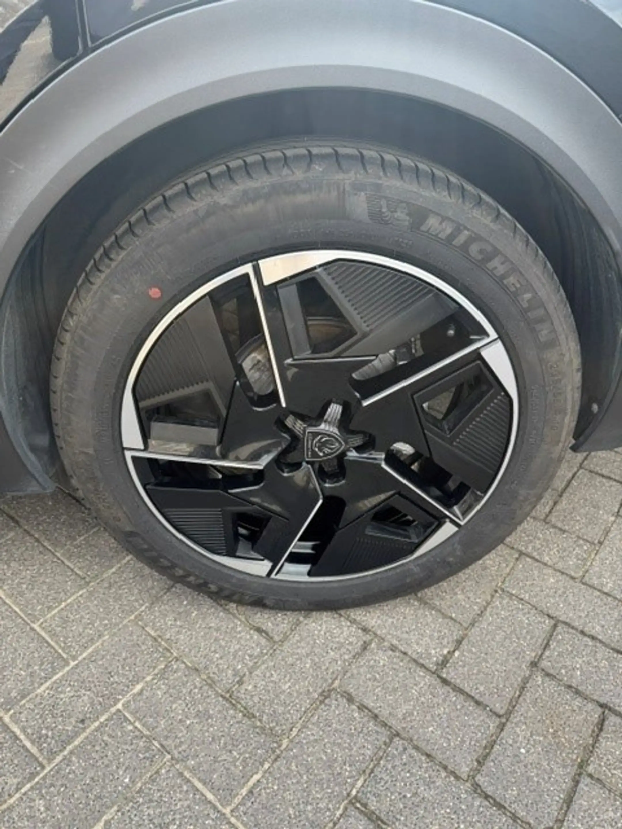 Peugeot 408 408 1.2 PureTech GT S — photo 11