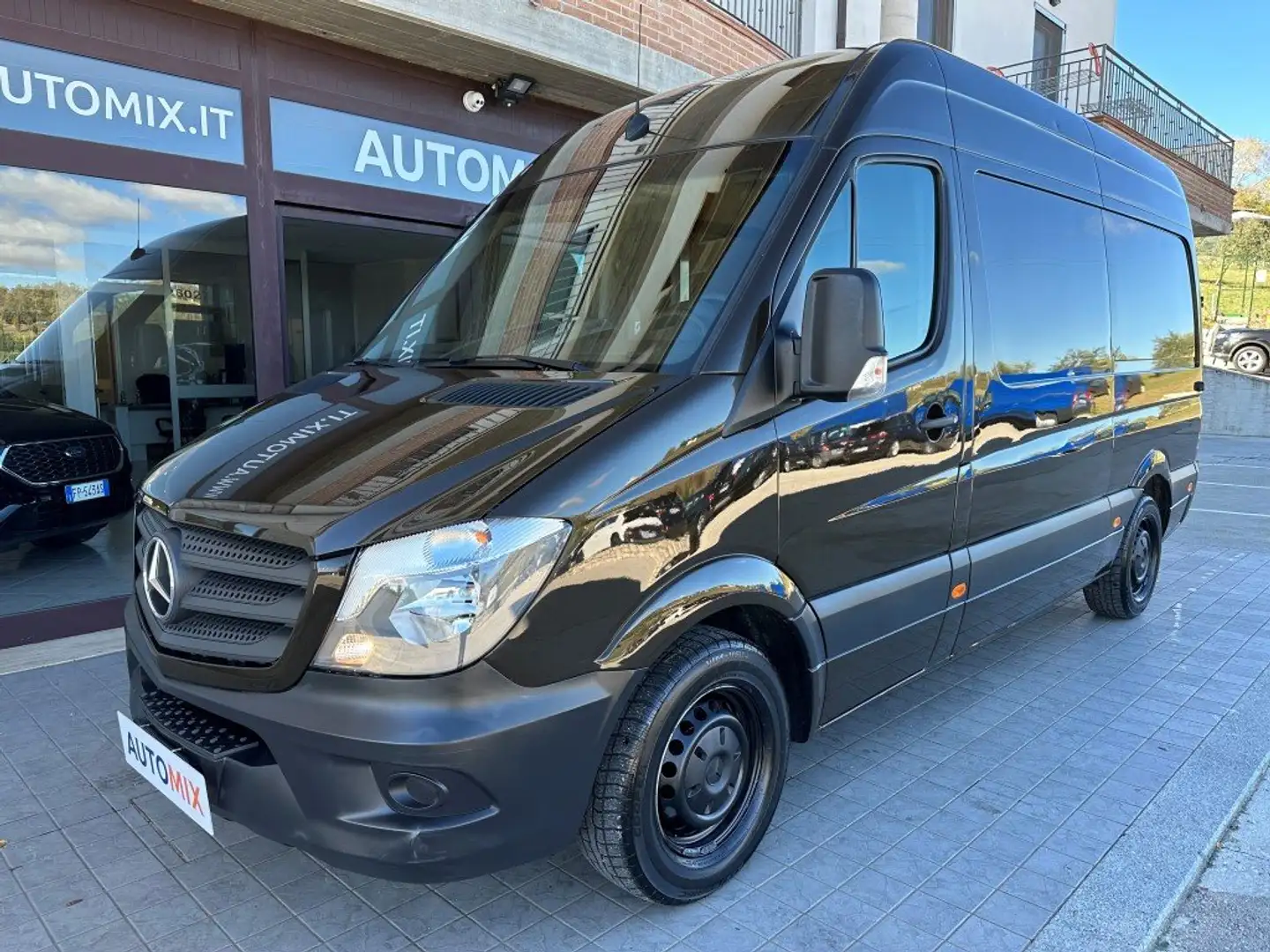 Mercedes-Benz Sprinter 311 Cdi Allestito Brązowy - 1