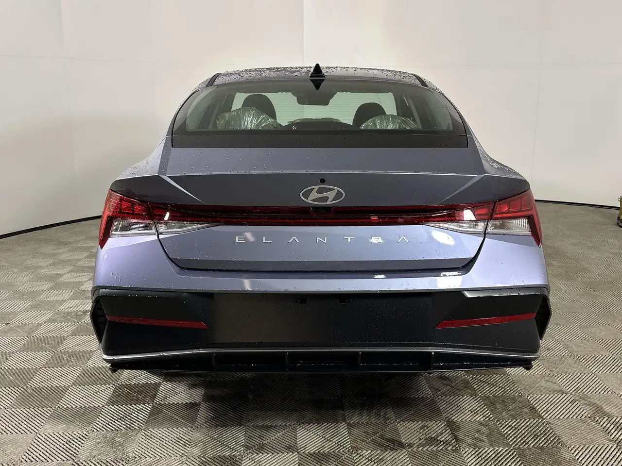 Hyundai ELANTRA снимка Hyundai ELANTRA