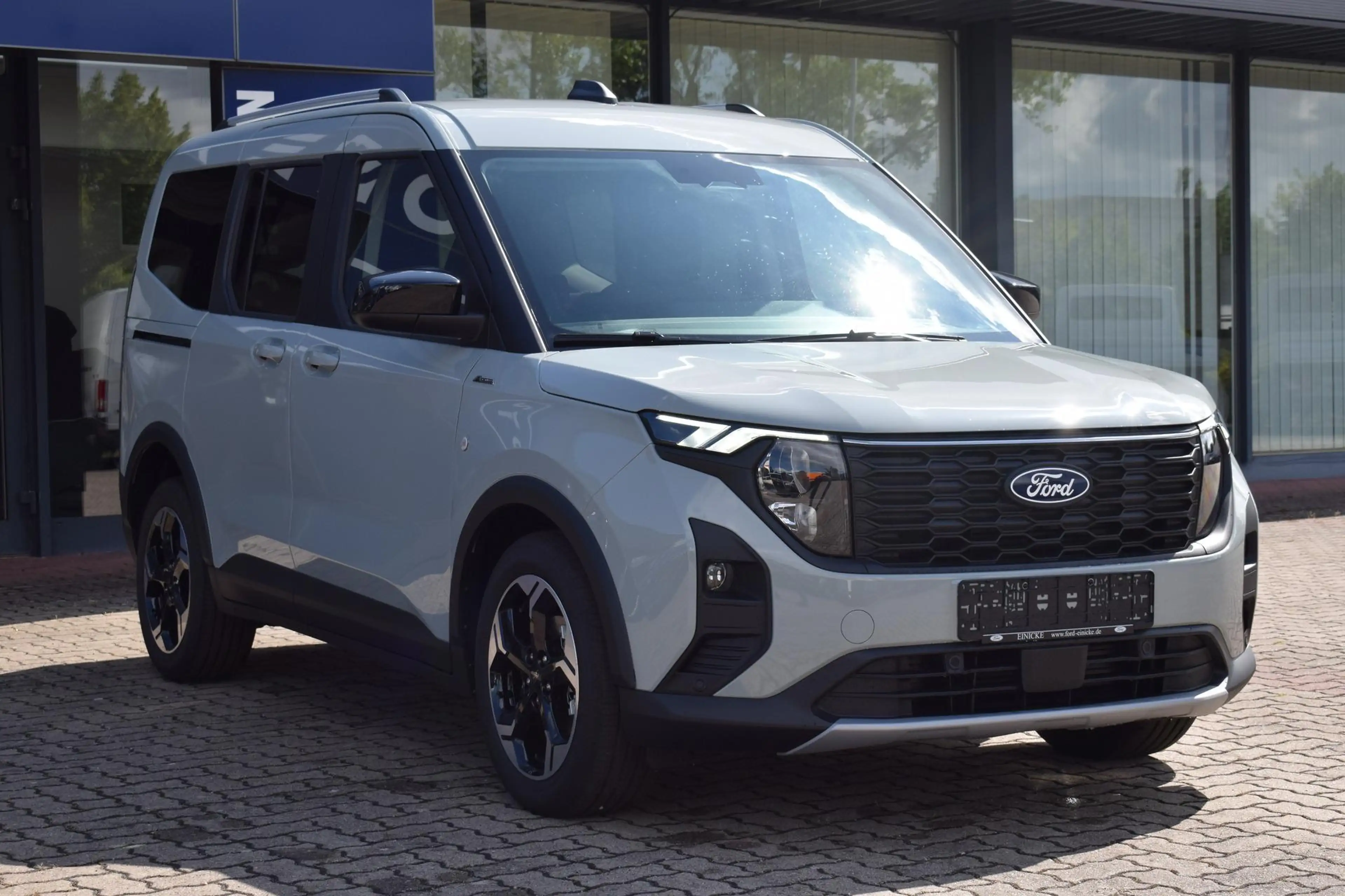 Ford Tourneo Courier Active ACC Kamera NAVI 5J. Garantie — photo 5
