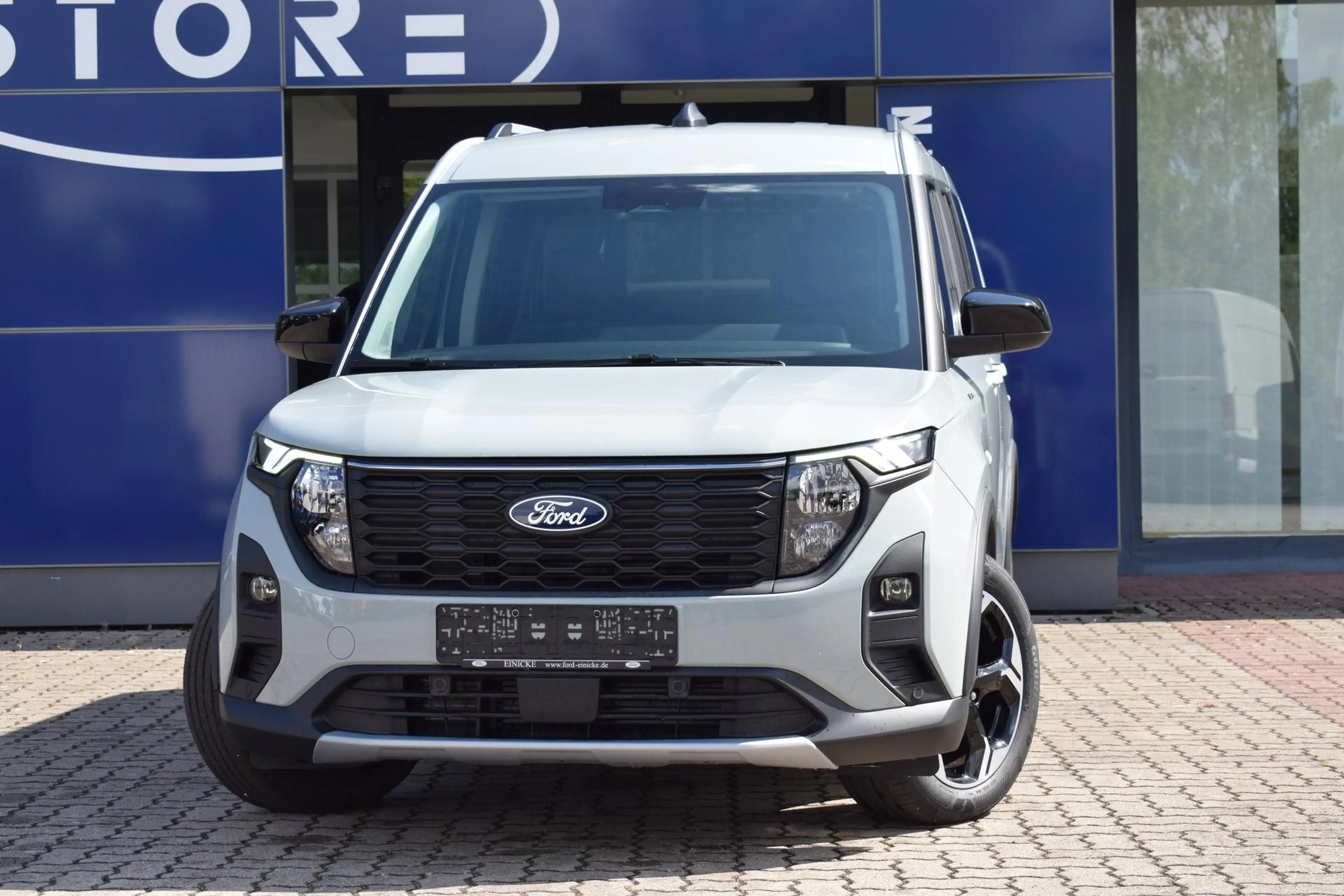 Ford Tourneo Courier Active ACC Kamera NAVI 5J. Garantie — photo 4