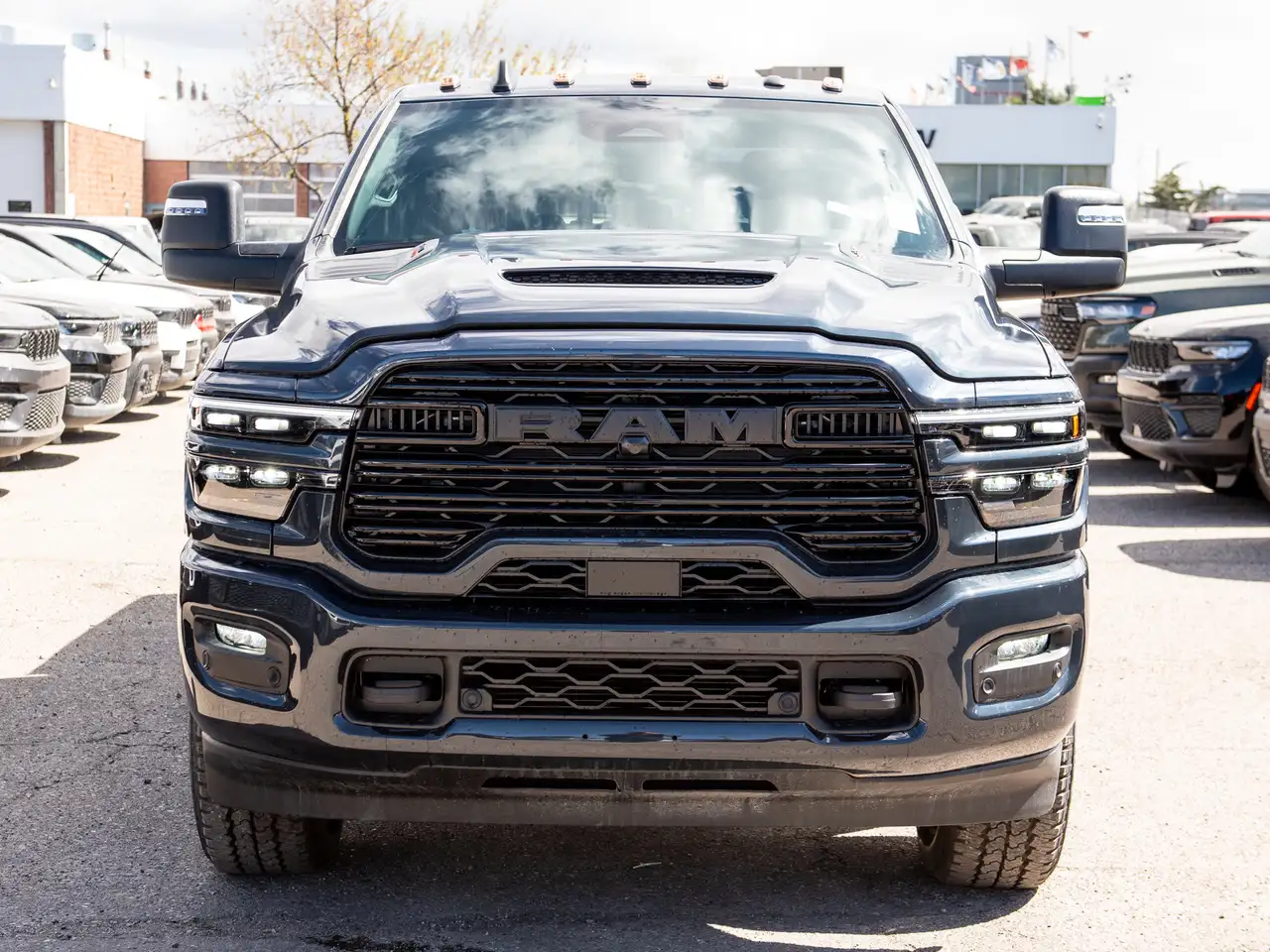 RAM 3500 снимка RAM 3500