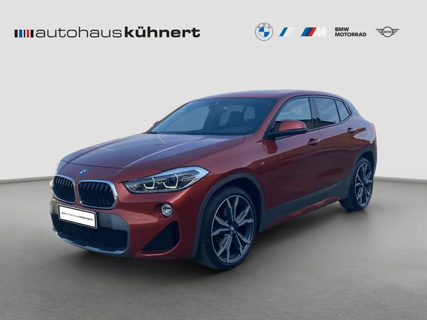 BMW X2 xDrive20d ///M-Sport X PanoSD AHK ACC 20'' RFK Oranje - 1