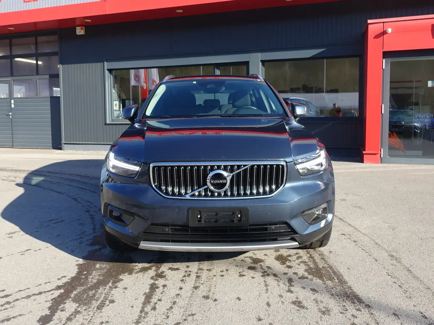Volvo XC40 Inscription Expression Recharge Plug-In Hybrid 2WD Blau - 1