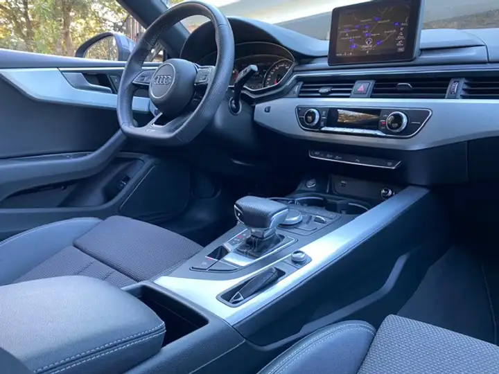 Audi A5 Coupé 2.0 TFSI 2018, foto 9